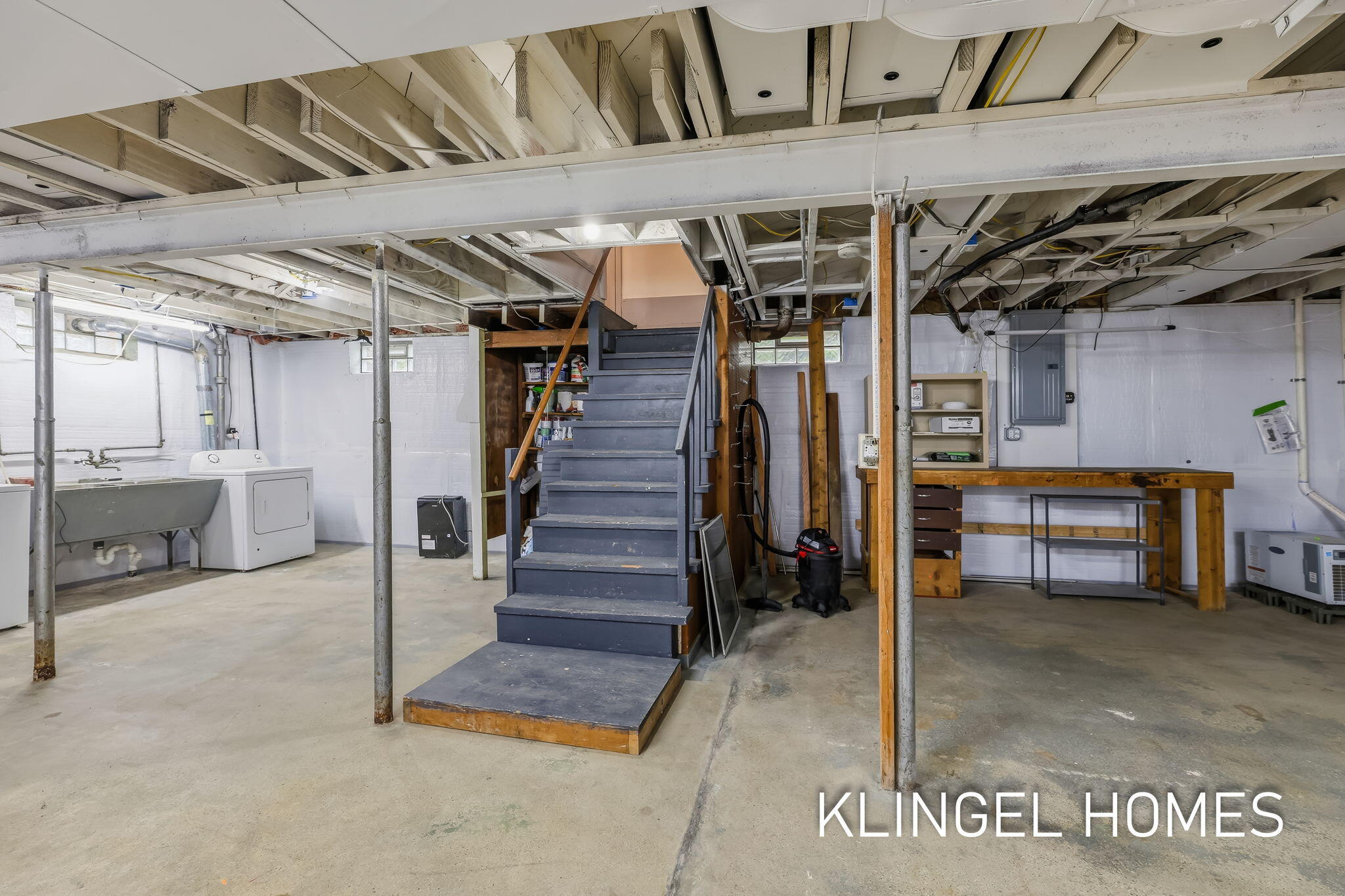 1054 W Larch Avenue Muskegon MI 49441