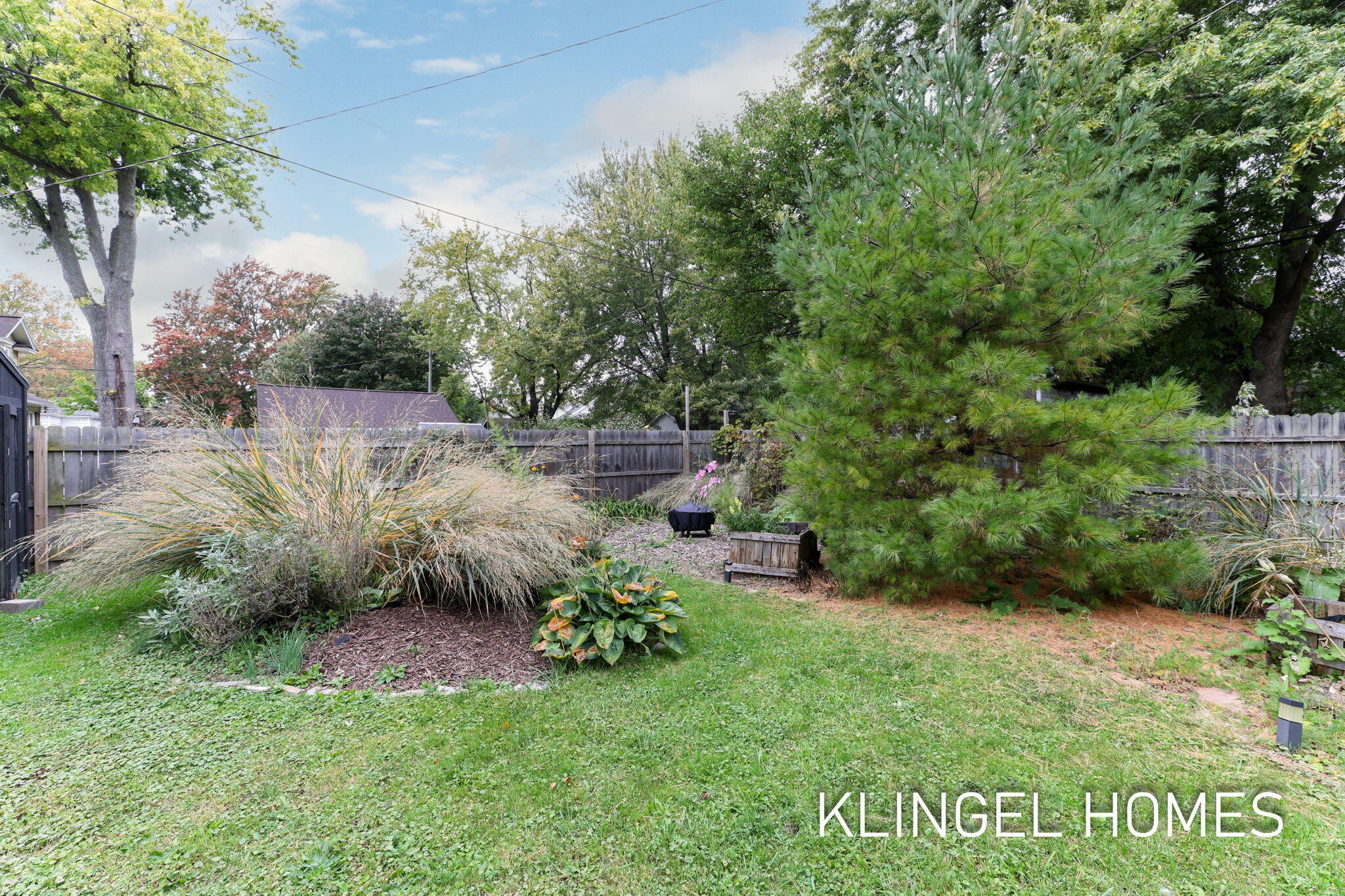 1054 W Larch Avenue Muskegon MI 49441