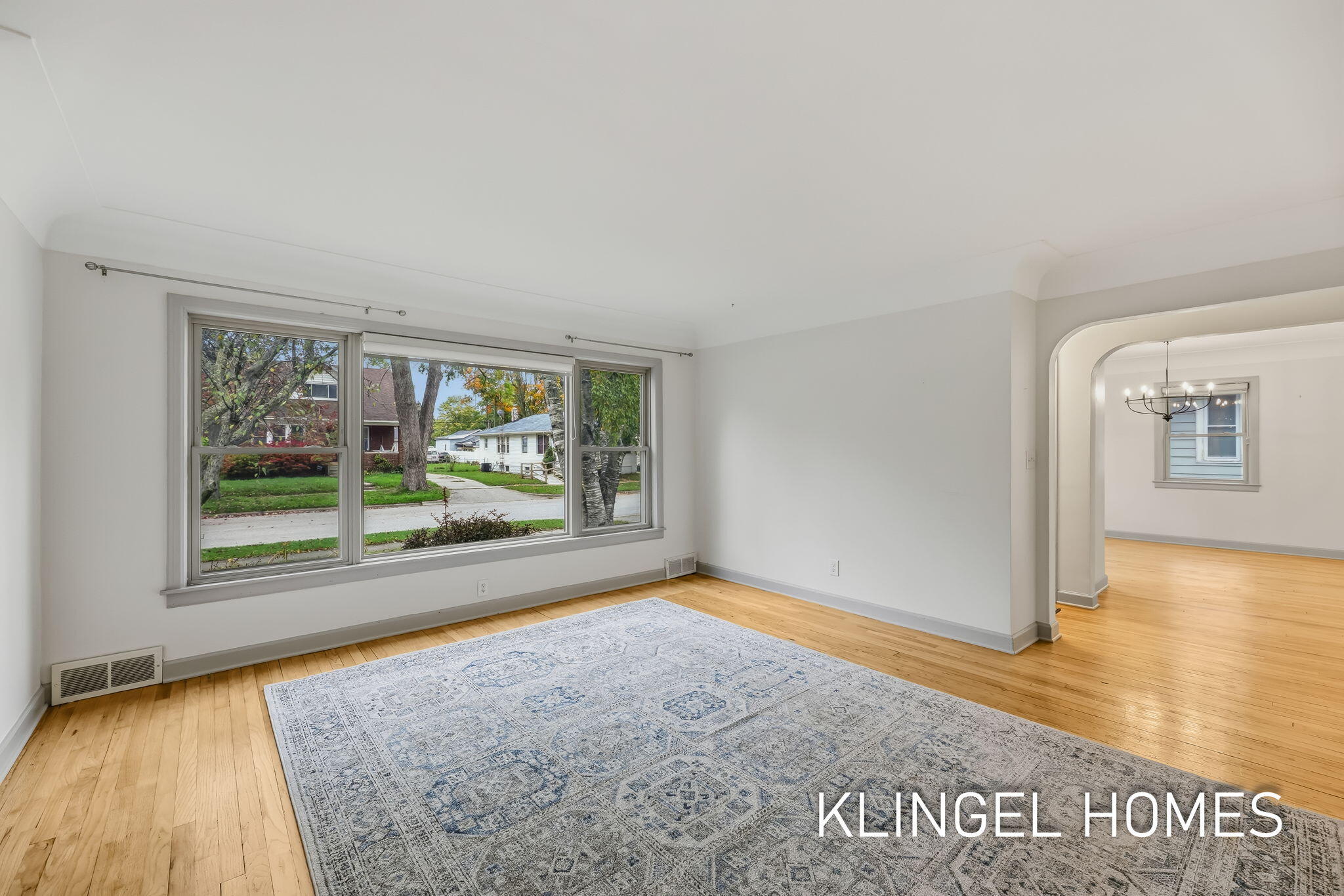 1054 W Larch Avenue Muskegon MI 49441
