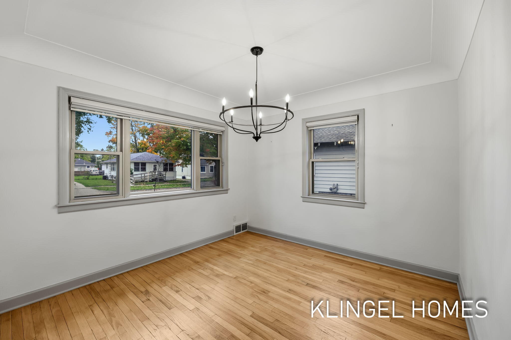 1054 W Larch Avenue Muskegon MI 49441