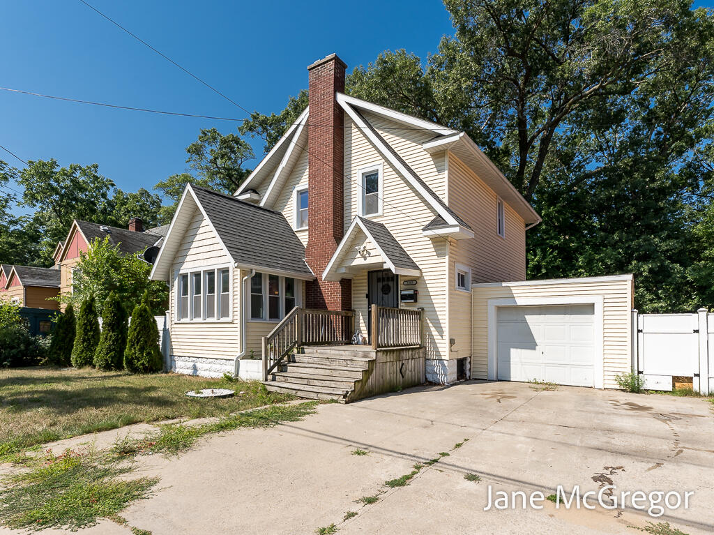3305 Peck Street Muskegon MI 49444