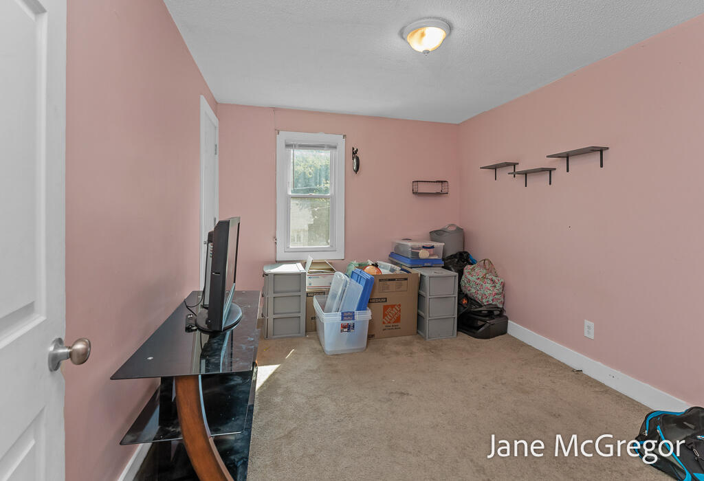3305 Peck Street Muskegon MI 49444