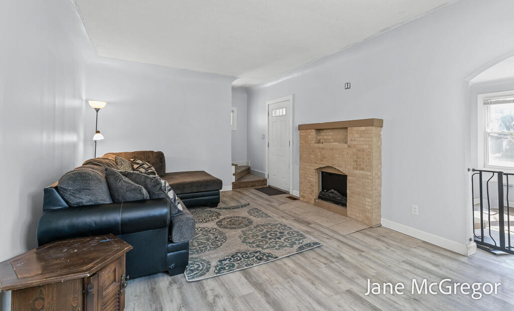 3305 Peck Street Muskegon MI 49444