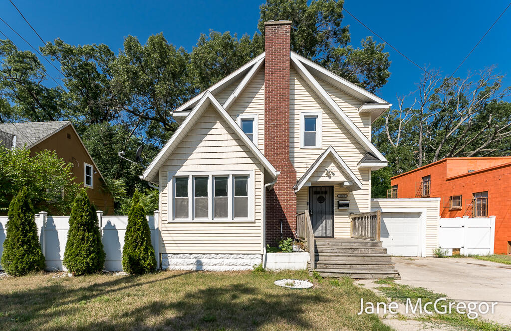 3305 Peck Street Muskegon MI 49444
