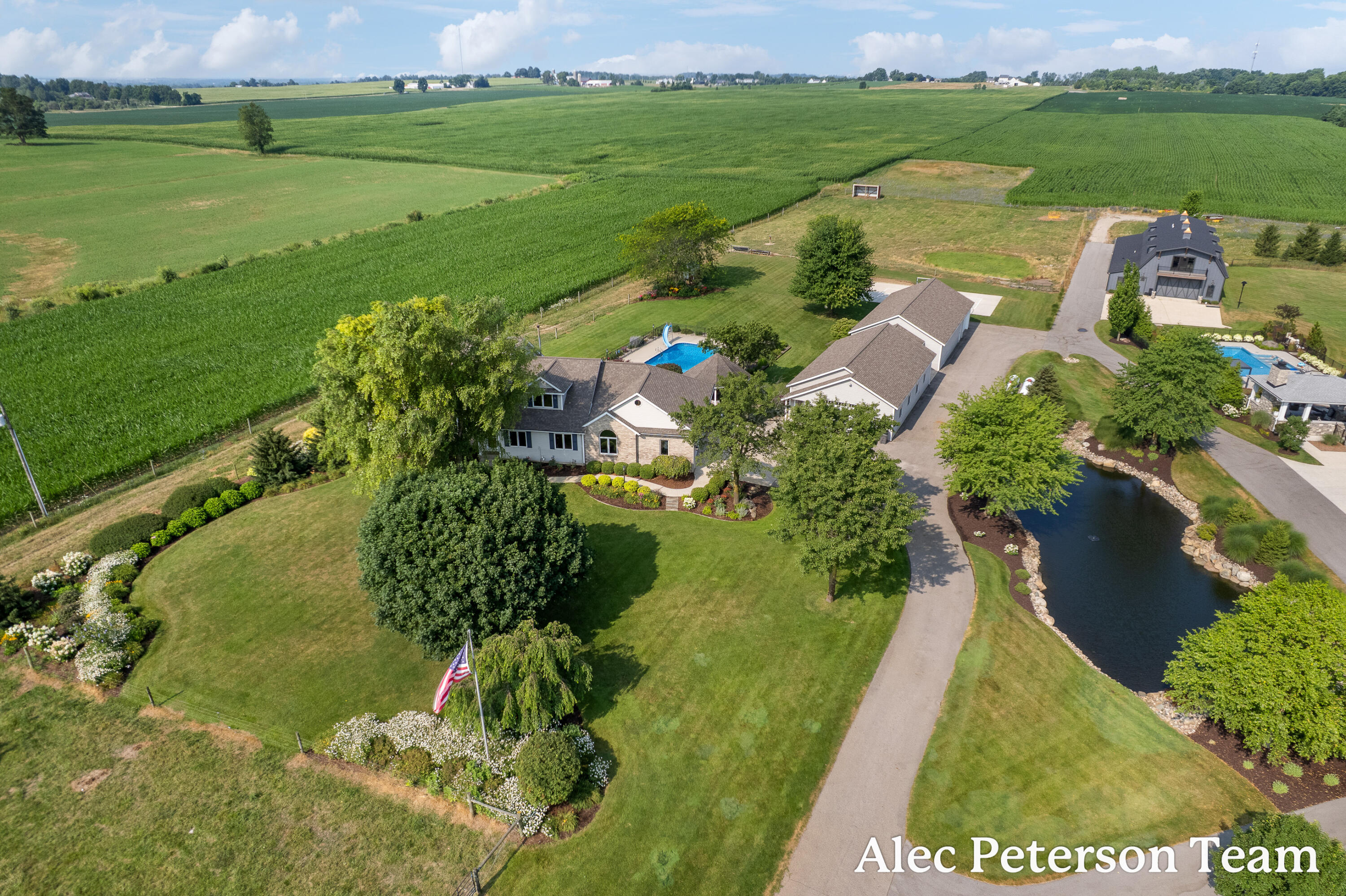 2807 8th Avenue SW Byron Center MI 49315