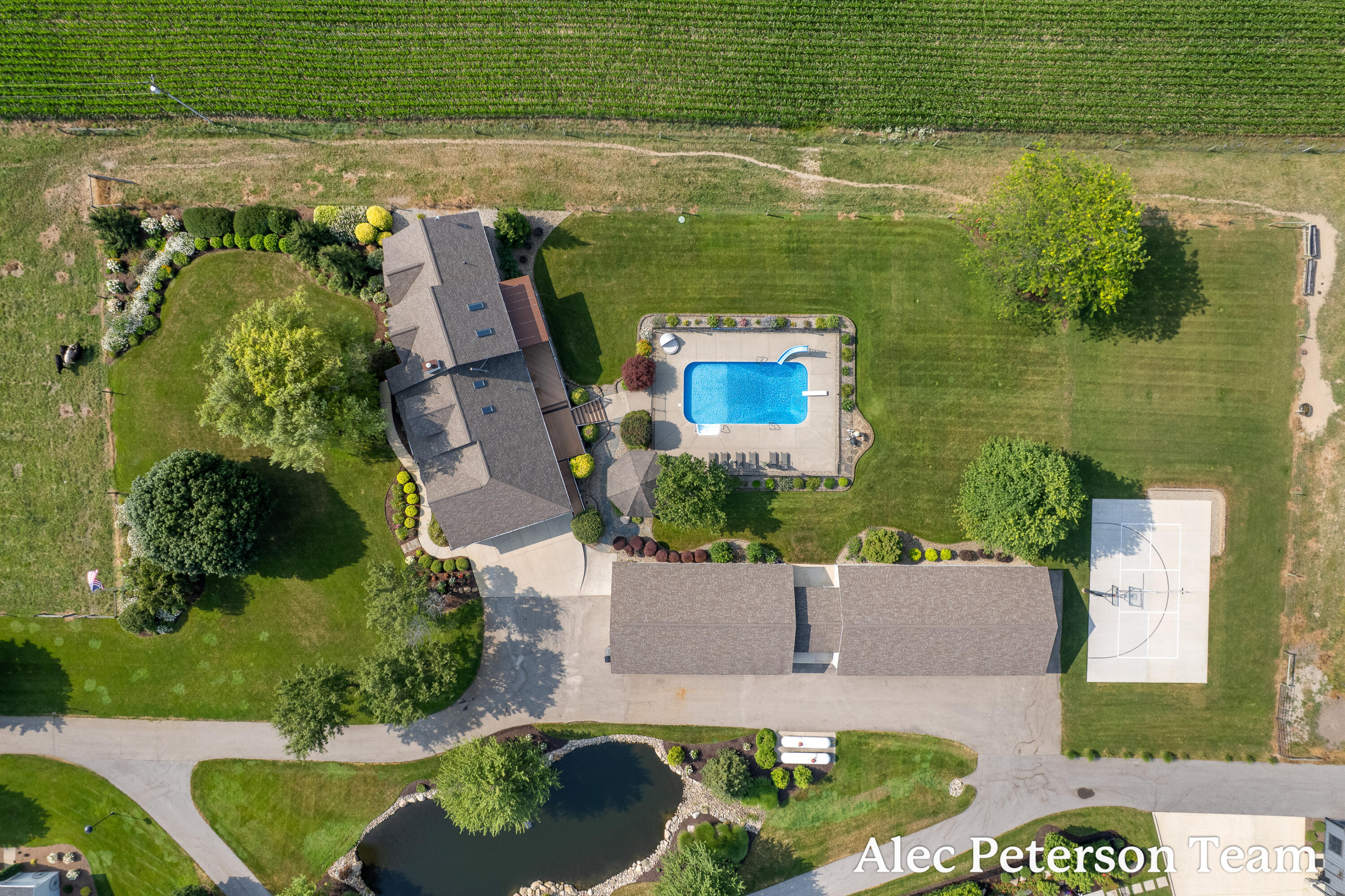 2807 8th Avenue SW Byron Center MI 49315