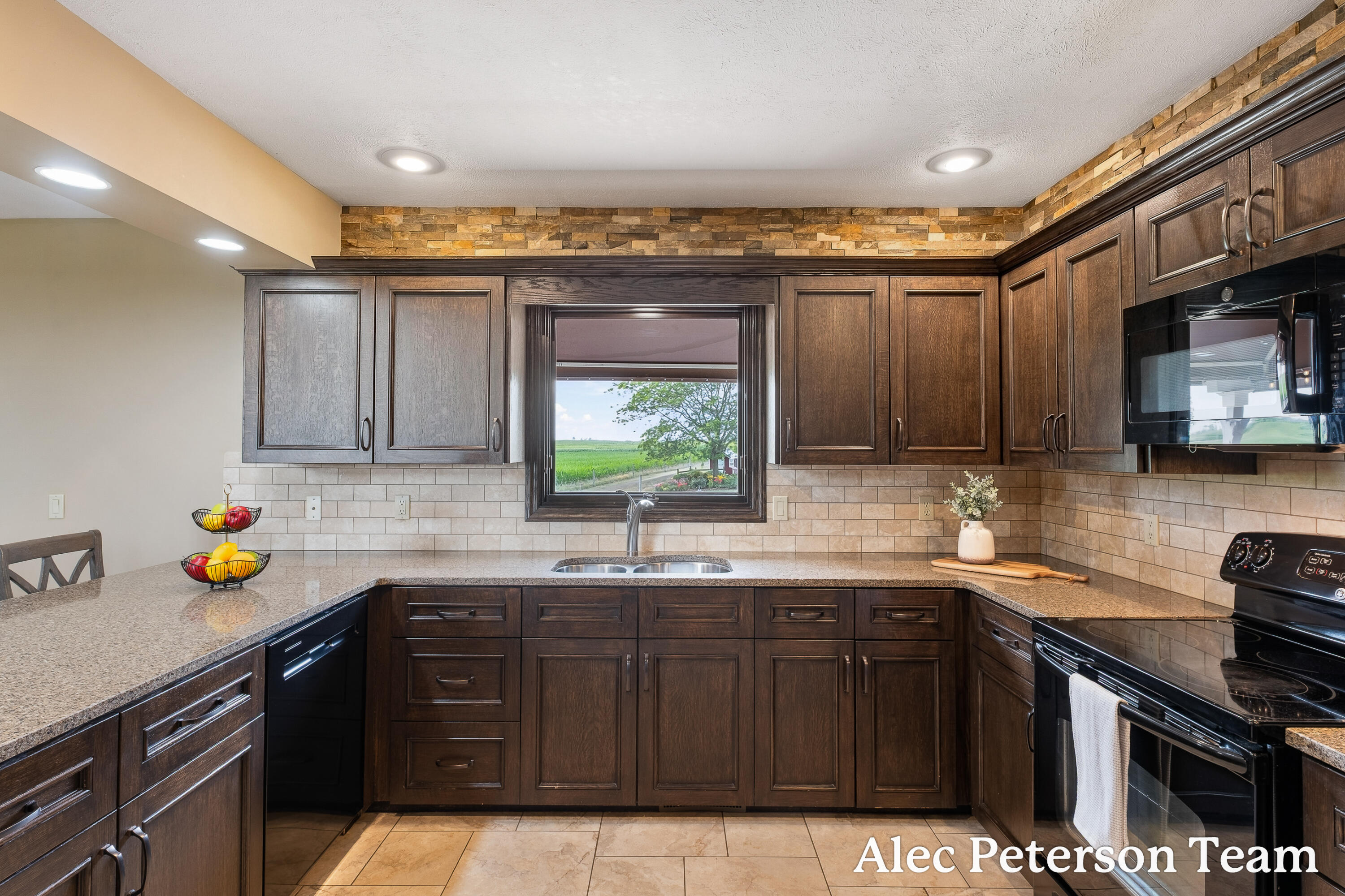 2807 8th Avenue SW Byron Center MI 49315