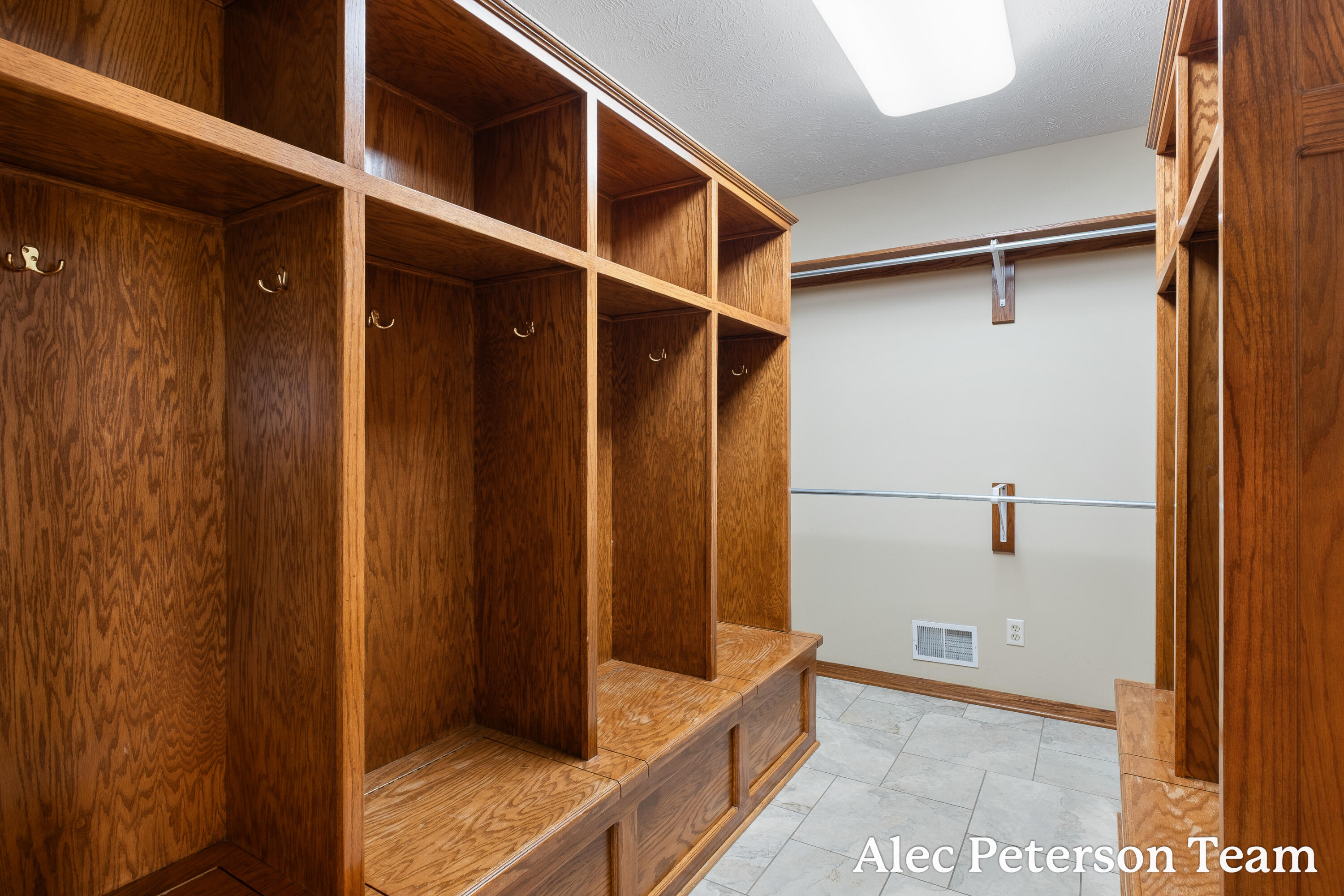 2807 8th Avenue SW Byron Center MI 49315