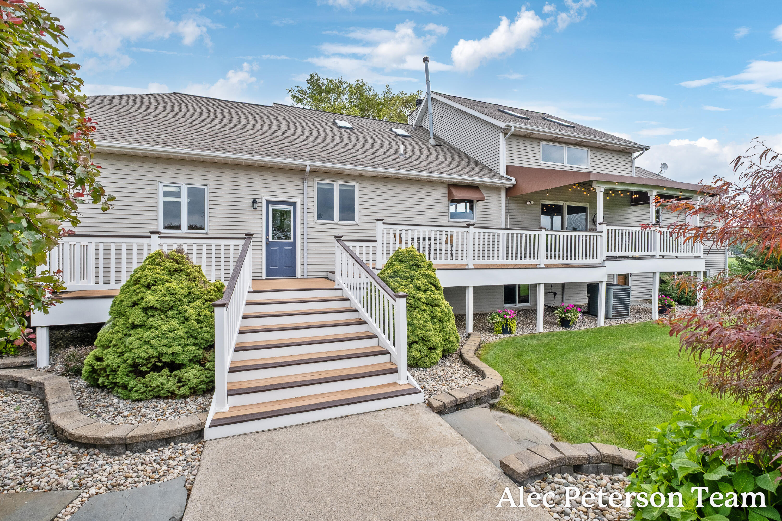 2807 8th Avenue SW Byron Center MI 49315