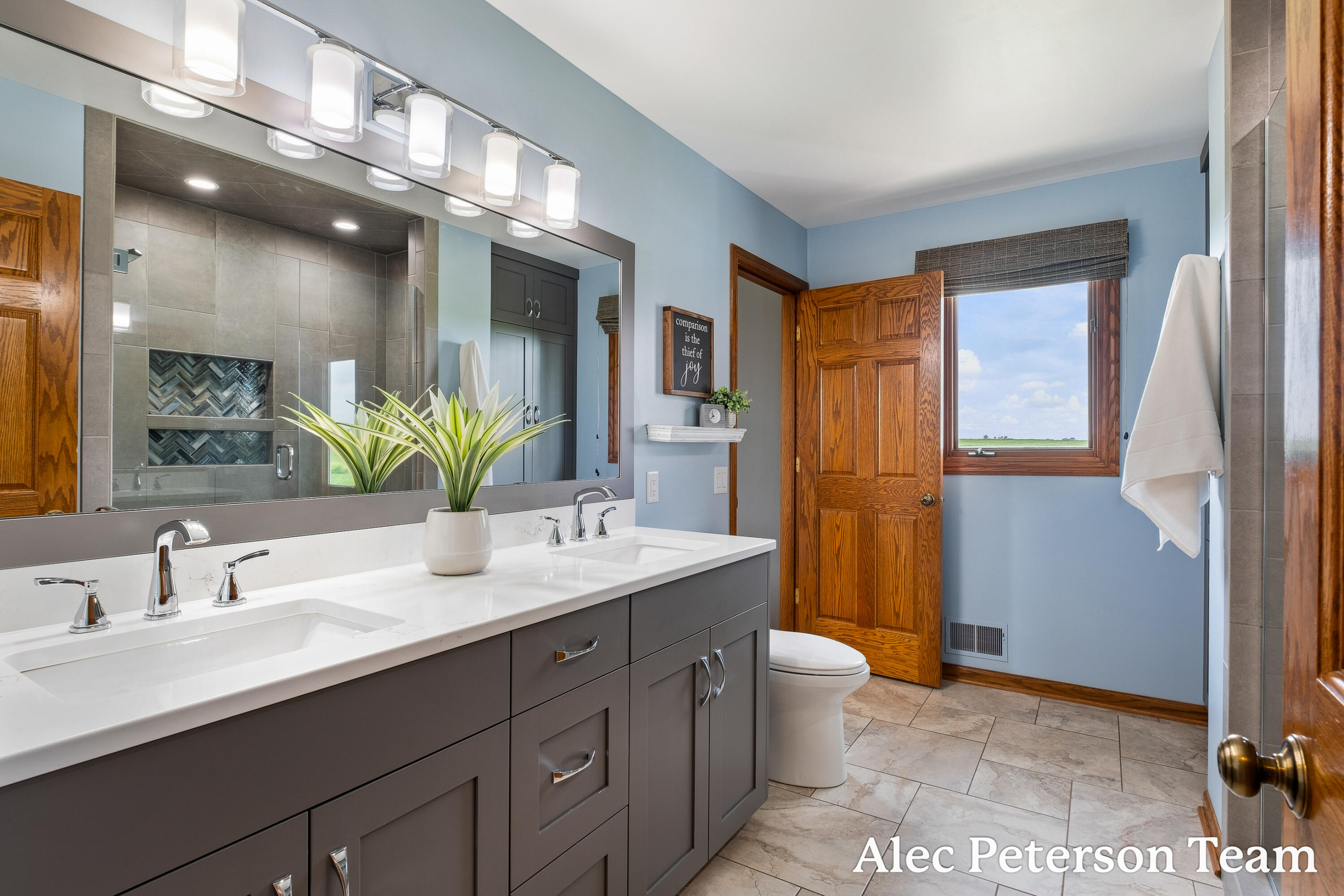 2807 8th Avenue SW Byron Center MI 49315