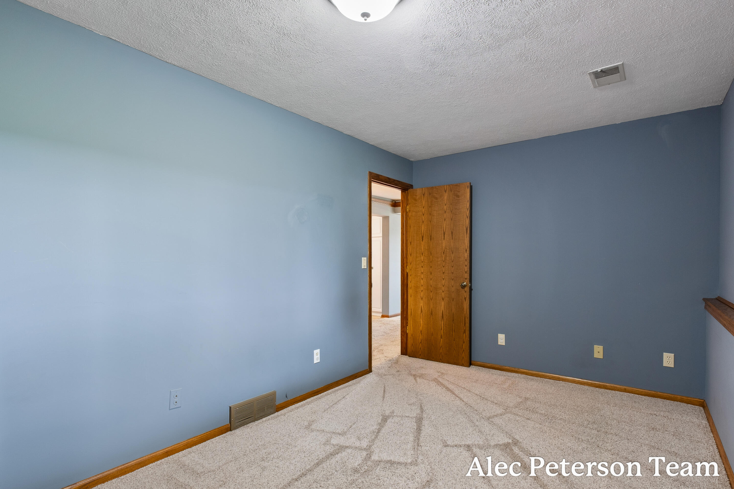 2807 8th Avenue SW Byron Center MI 49315