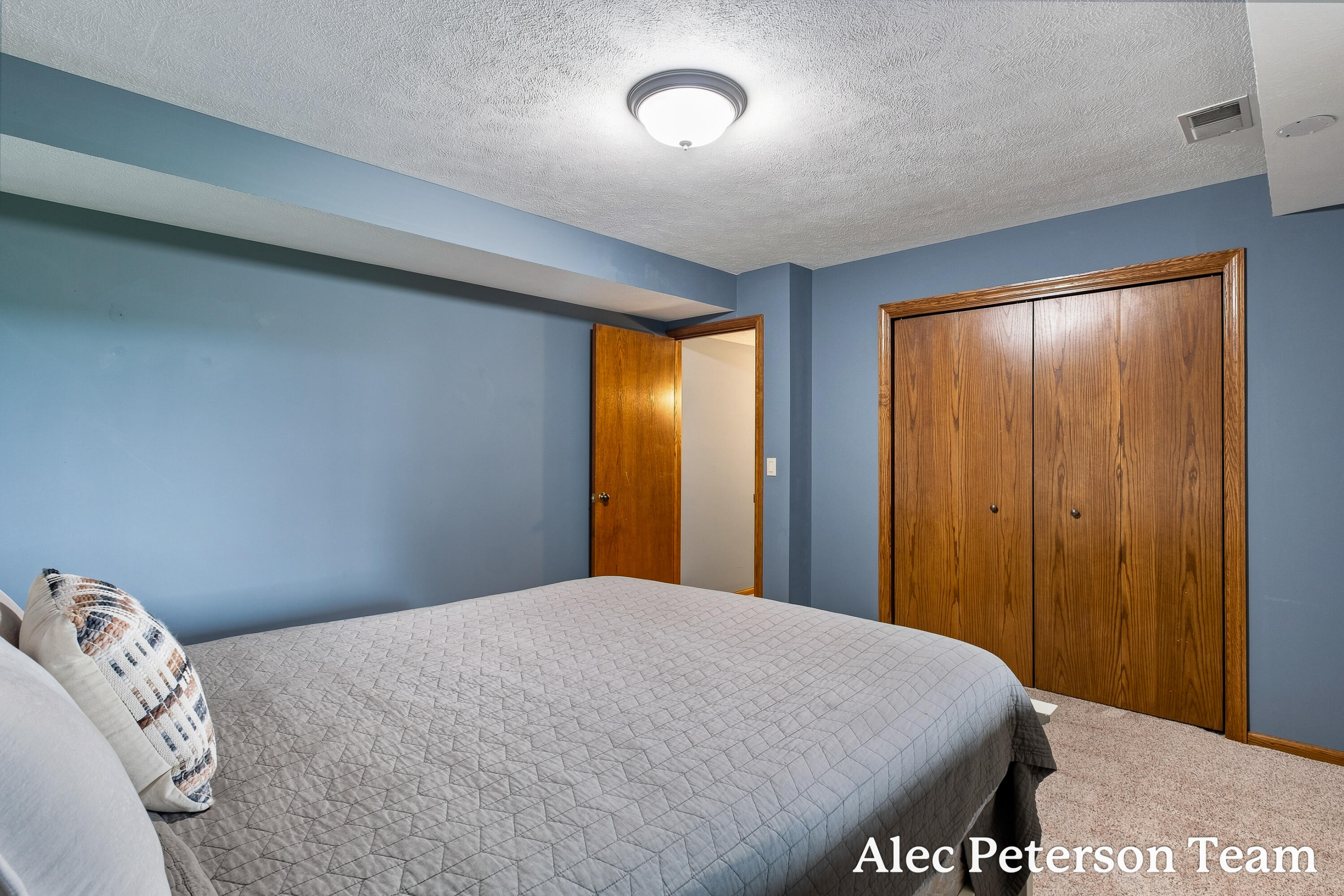 2807 8th Avenue SW Byron Center MI 49315