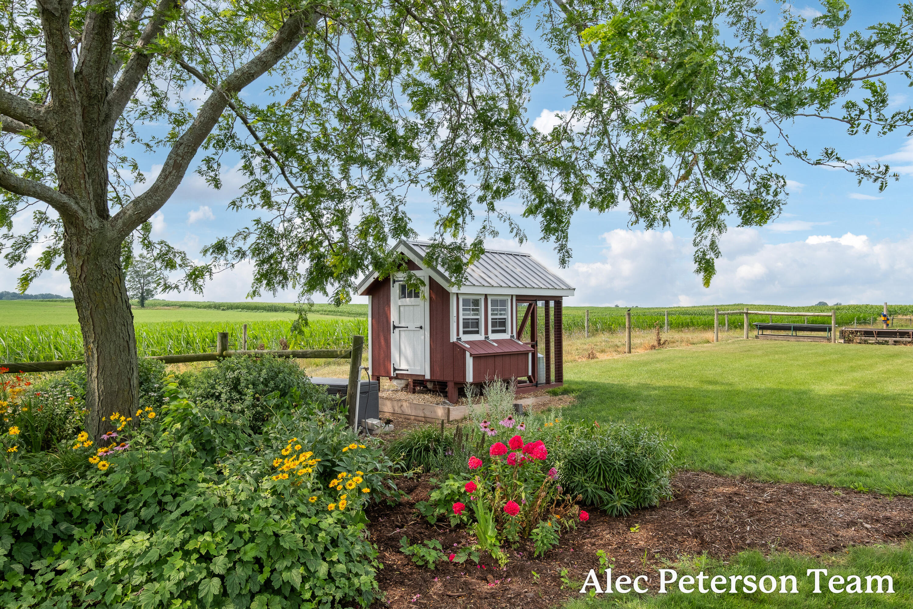2807 8th Avenue SW Byron Center MI 49315