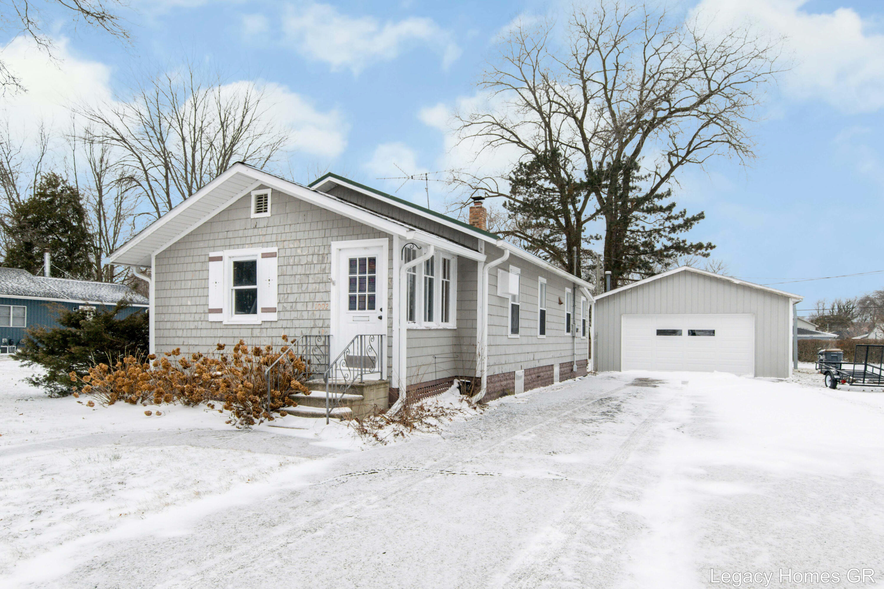 1002 St Joseph Street South Haven MI 49090