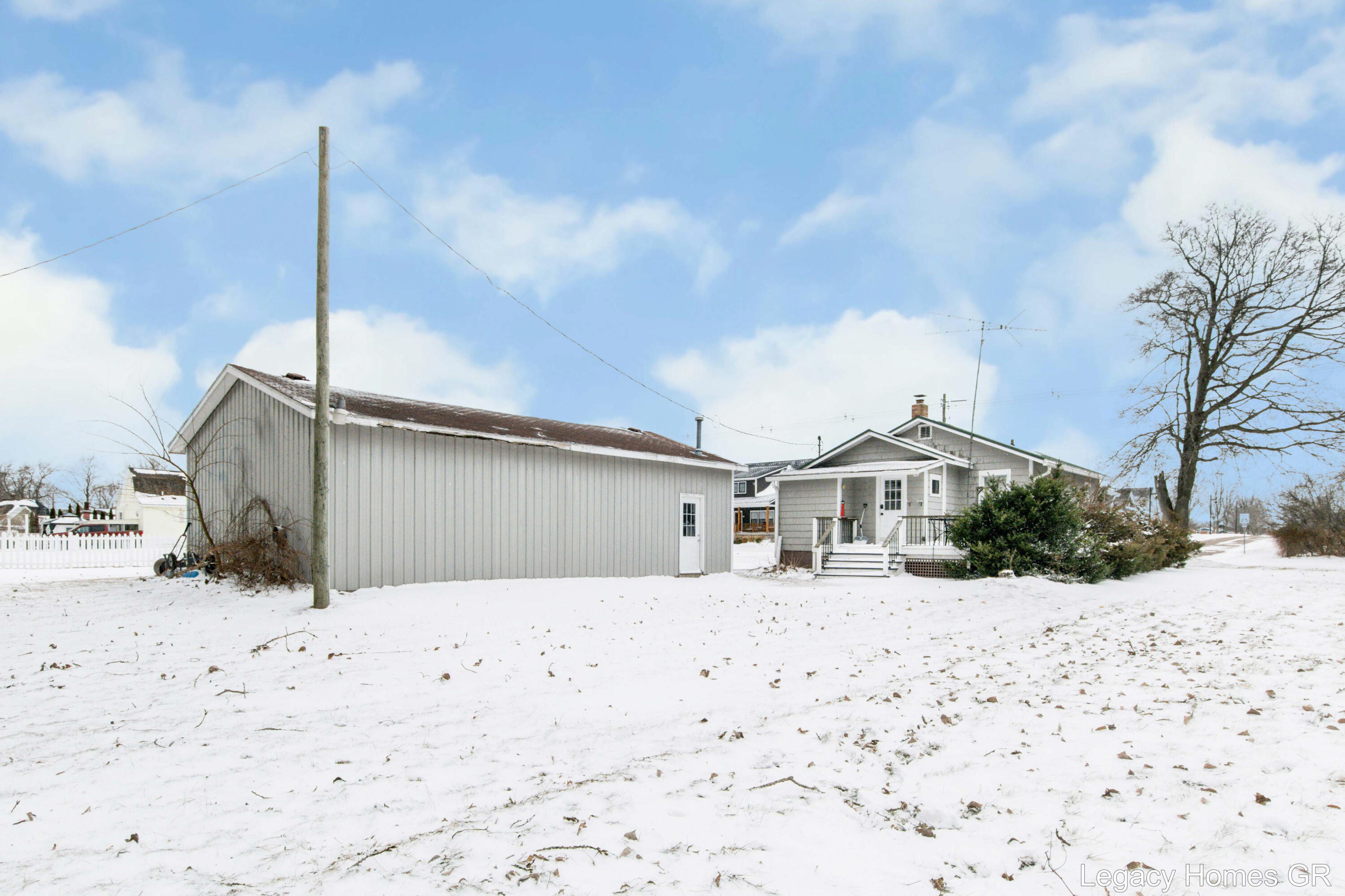 1002 St Joseph Street South Haven MI 49090