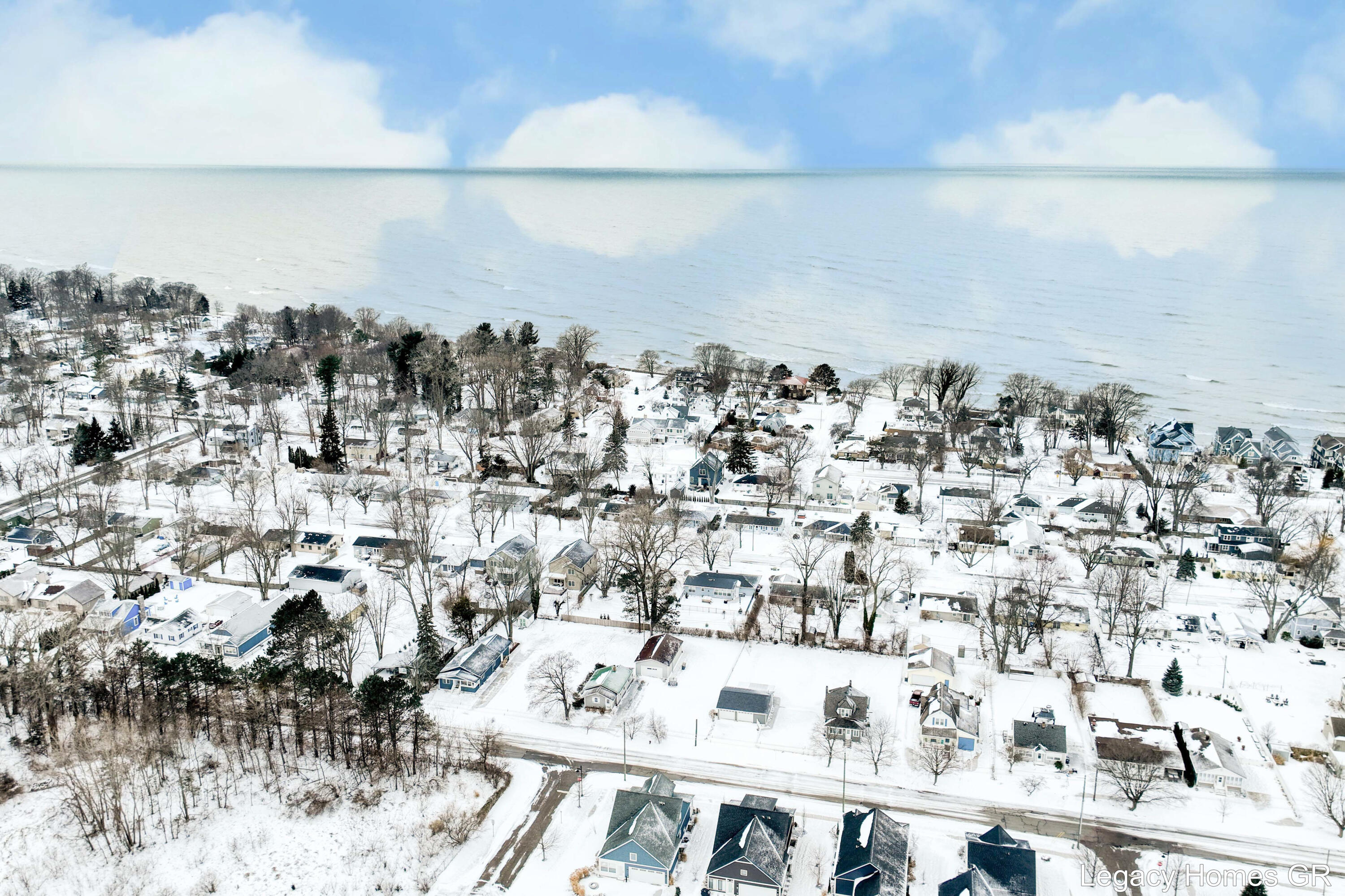 1002 St Joseph Street South Haven MI 49090