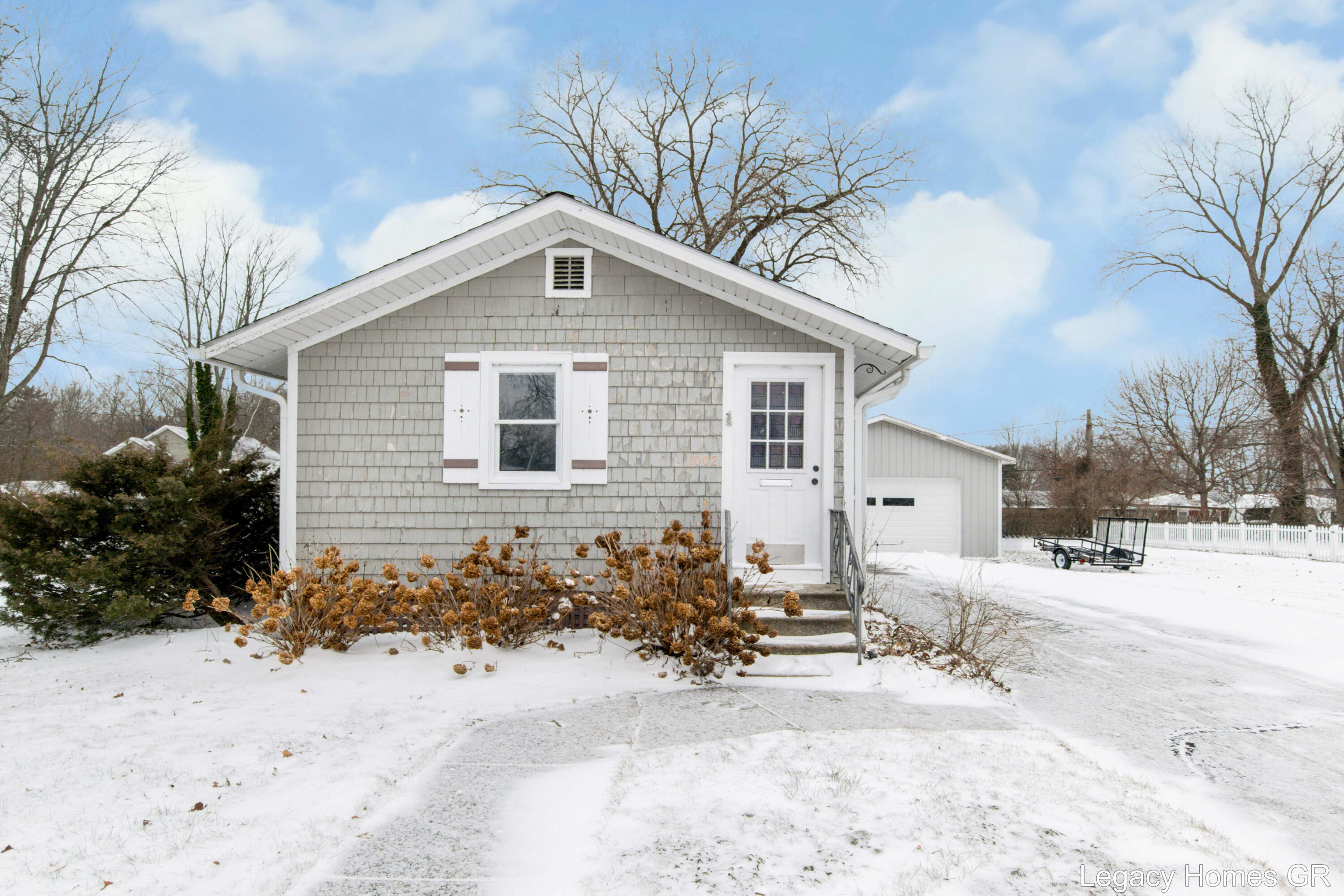 1002 St Joseph Street South Haven MI 49090