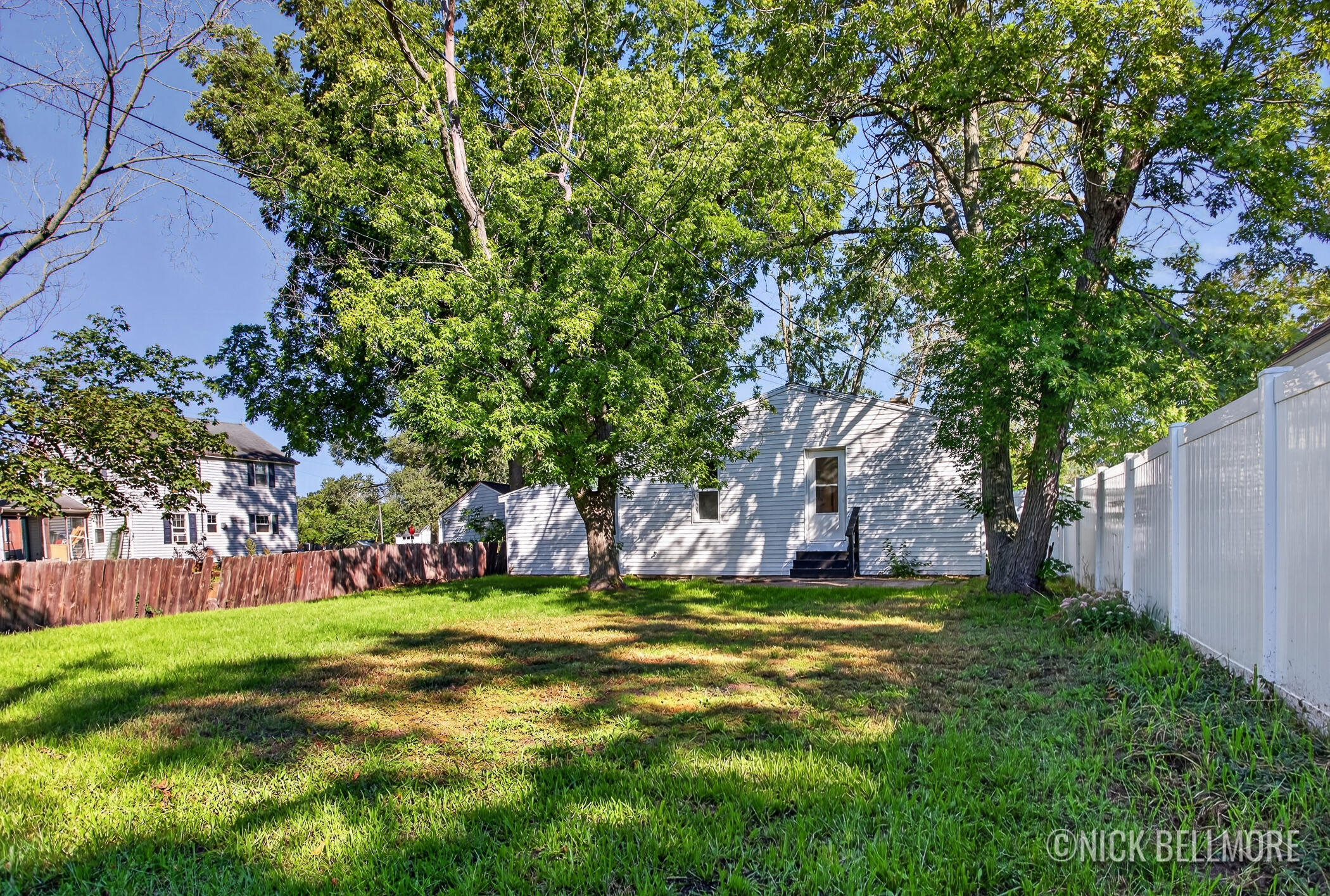 576 W 20th Street Holland MI 49423