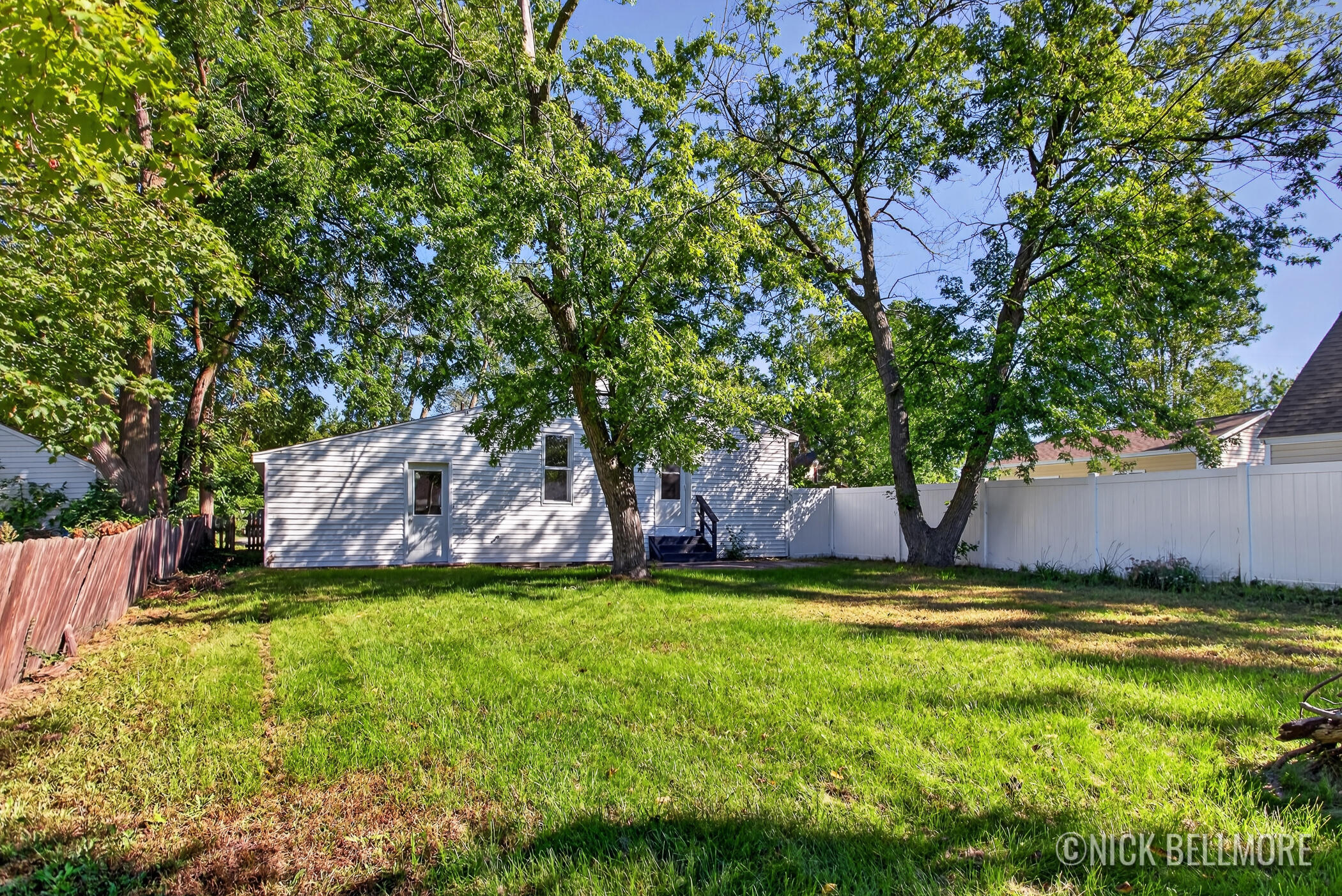 576 W 20th Street Holland MI 49423