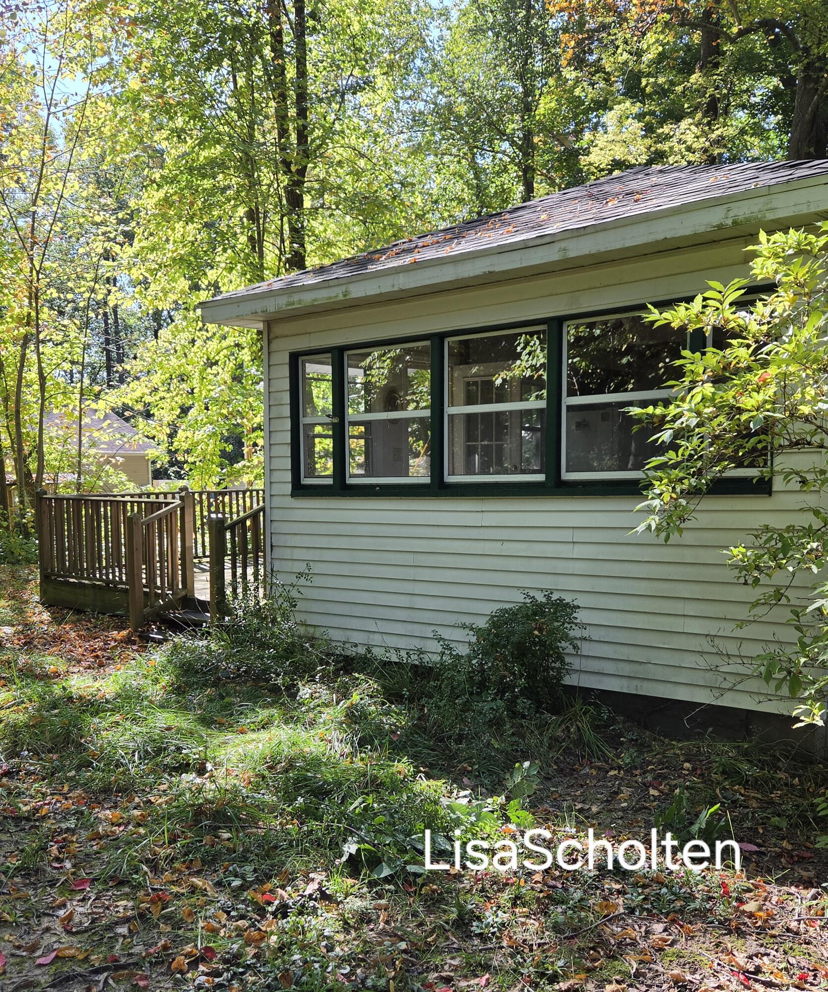 5998 Lincoln Street Coloma MI 49038