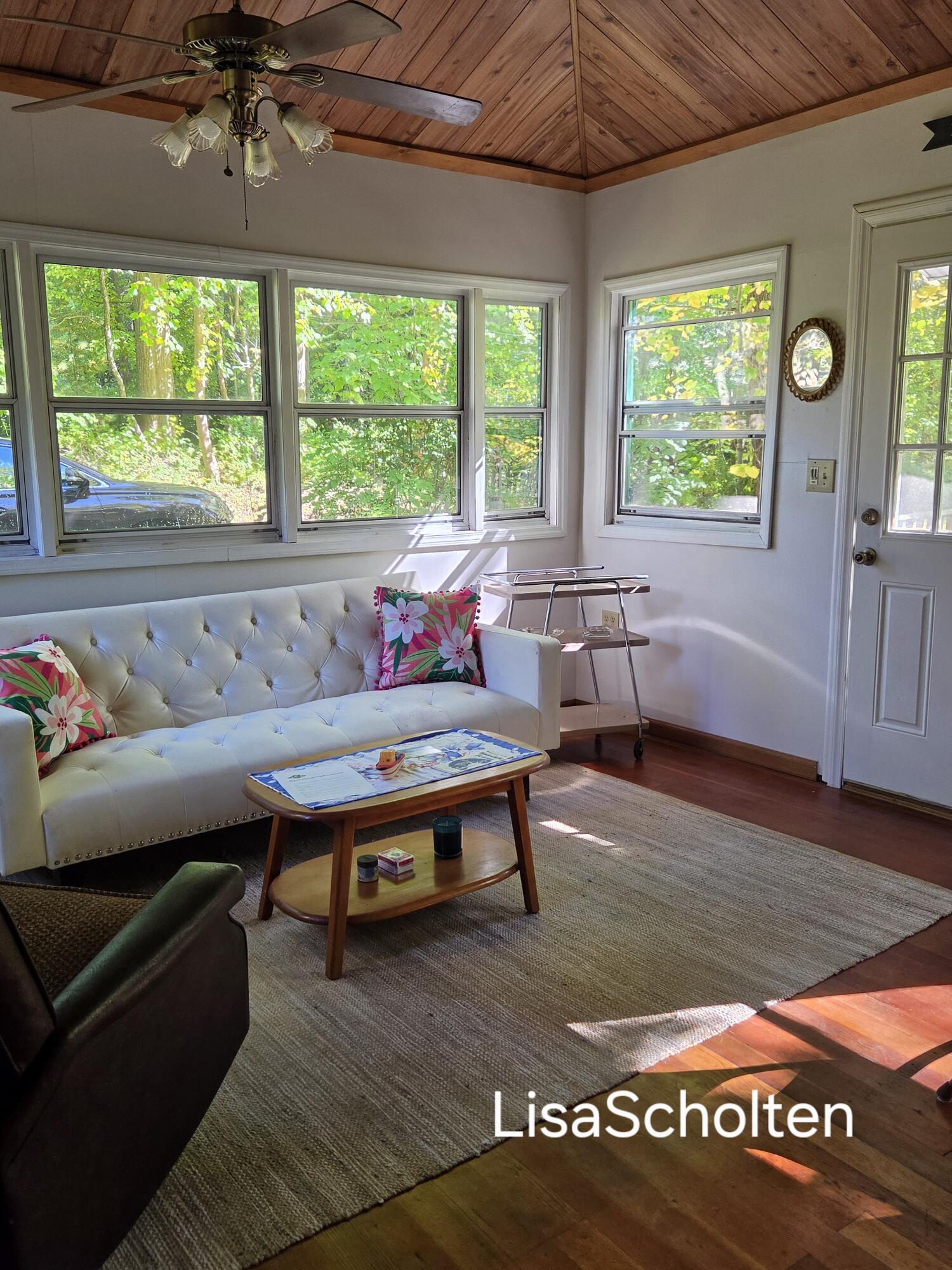 5998 Lincoln Street Coloma MI 49038