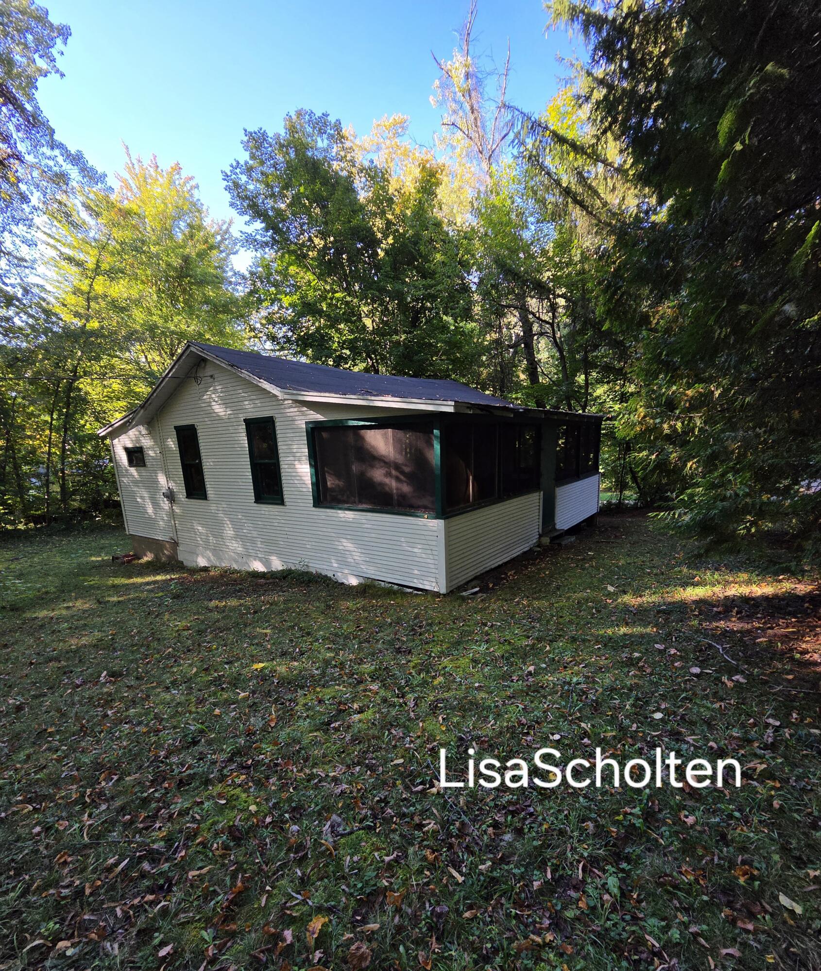 5998 Lincoln Street Coloma MI 49038