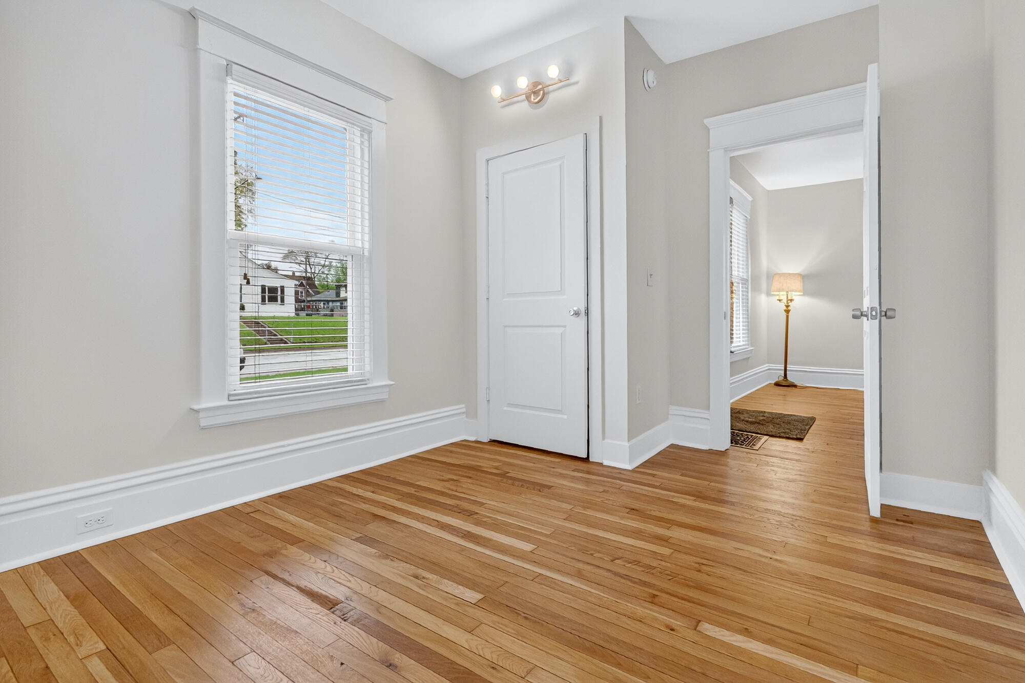 842 Hall Street SE Grand Rapids MI 49507