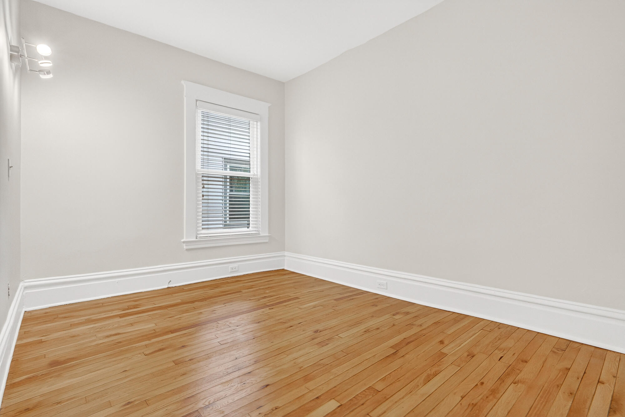 842 Hall Street SE Grand Rapids MI 49507