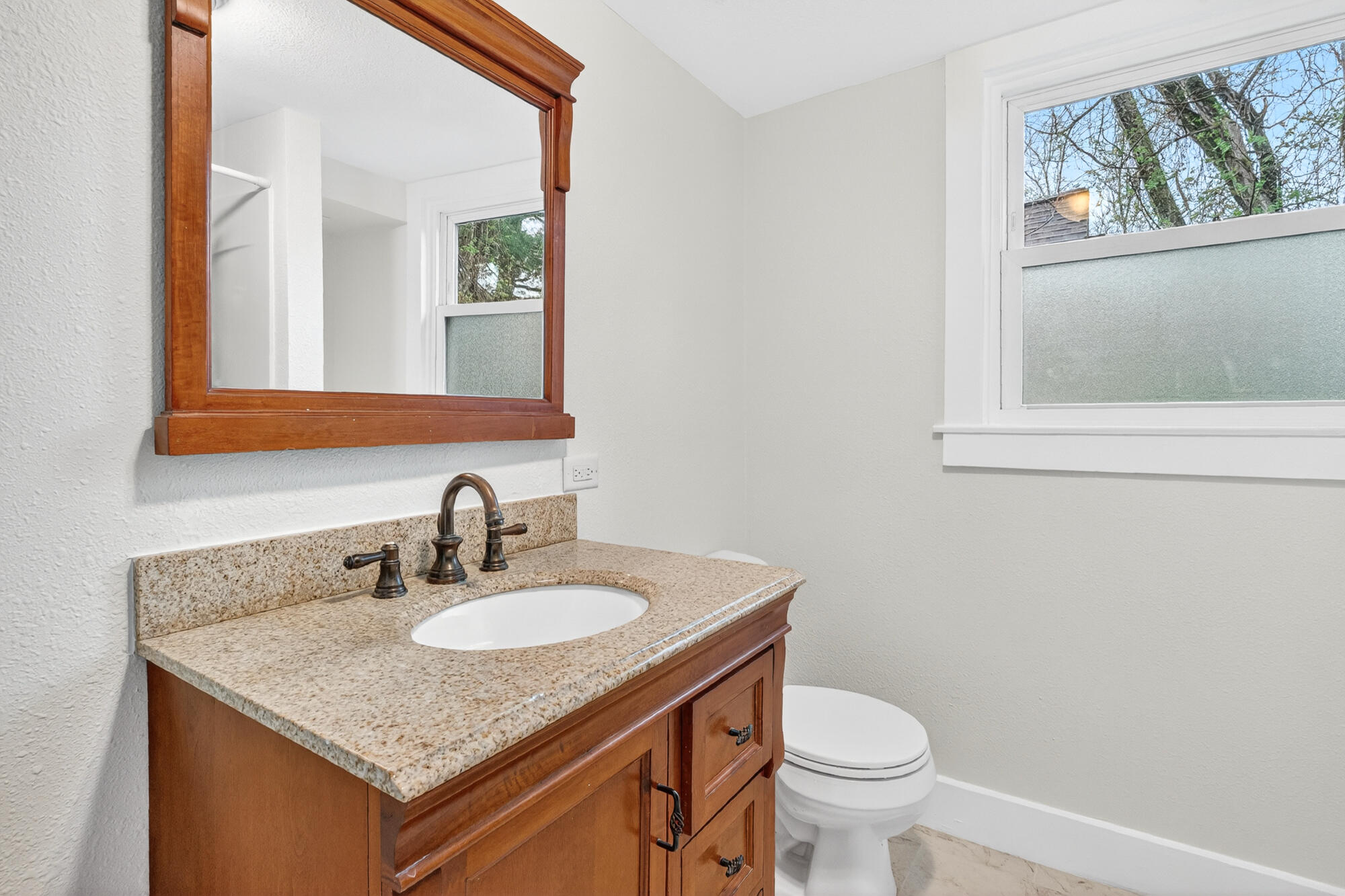 842 Hall Street SE Grand Rapids MI 49507