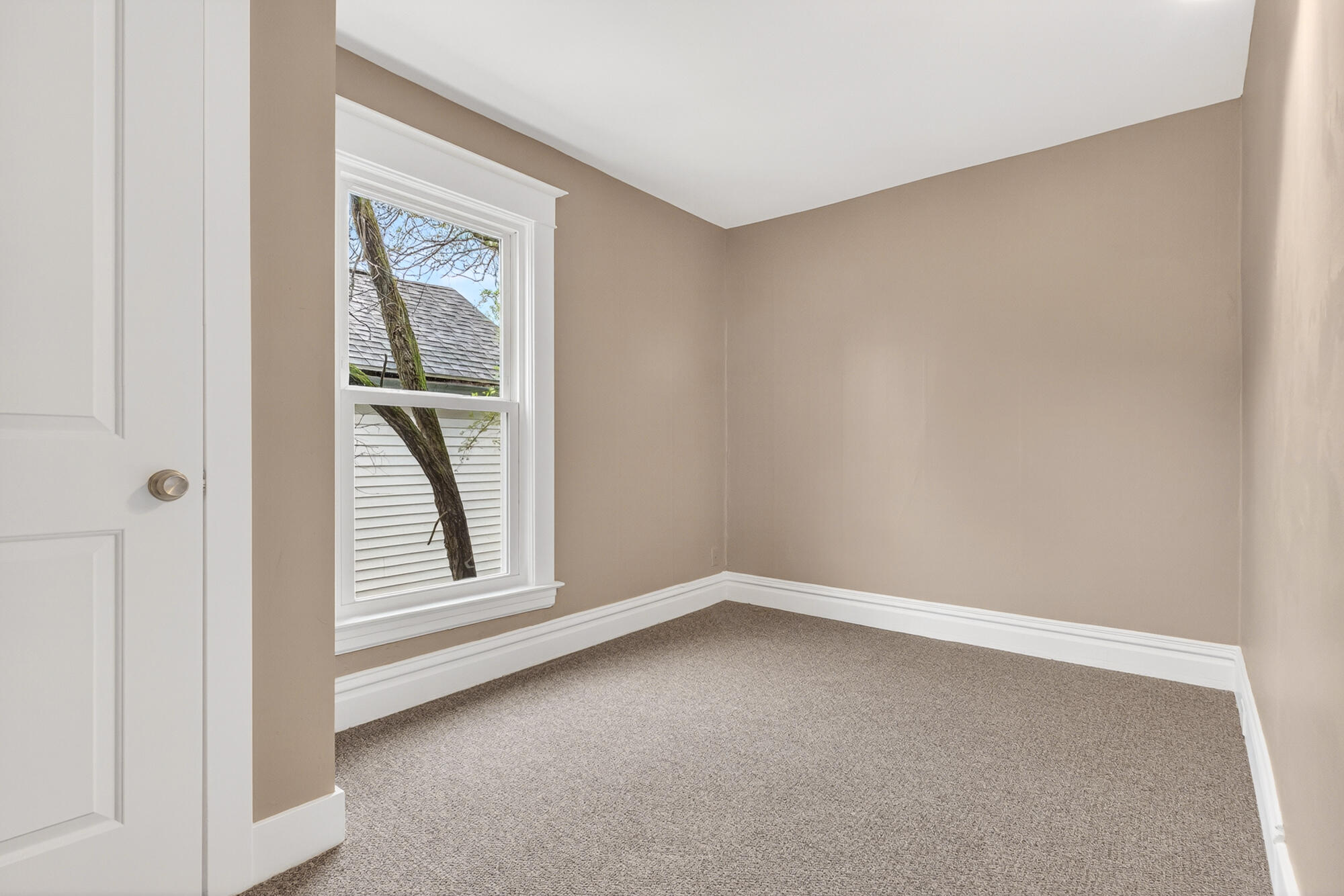 842 Hall Street SE Grand Rapids MI 49507