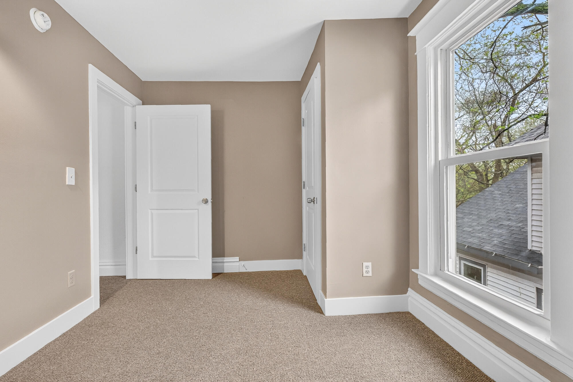 842 Hall Street SE Grand Rapids MI 49507