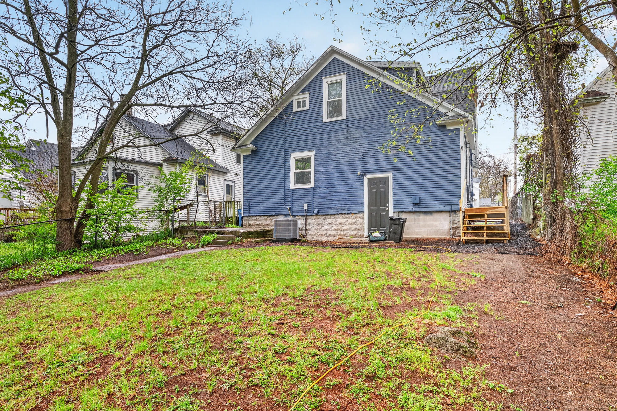 842 Hall Street SE Grand Rapids MI 49507