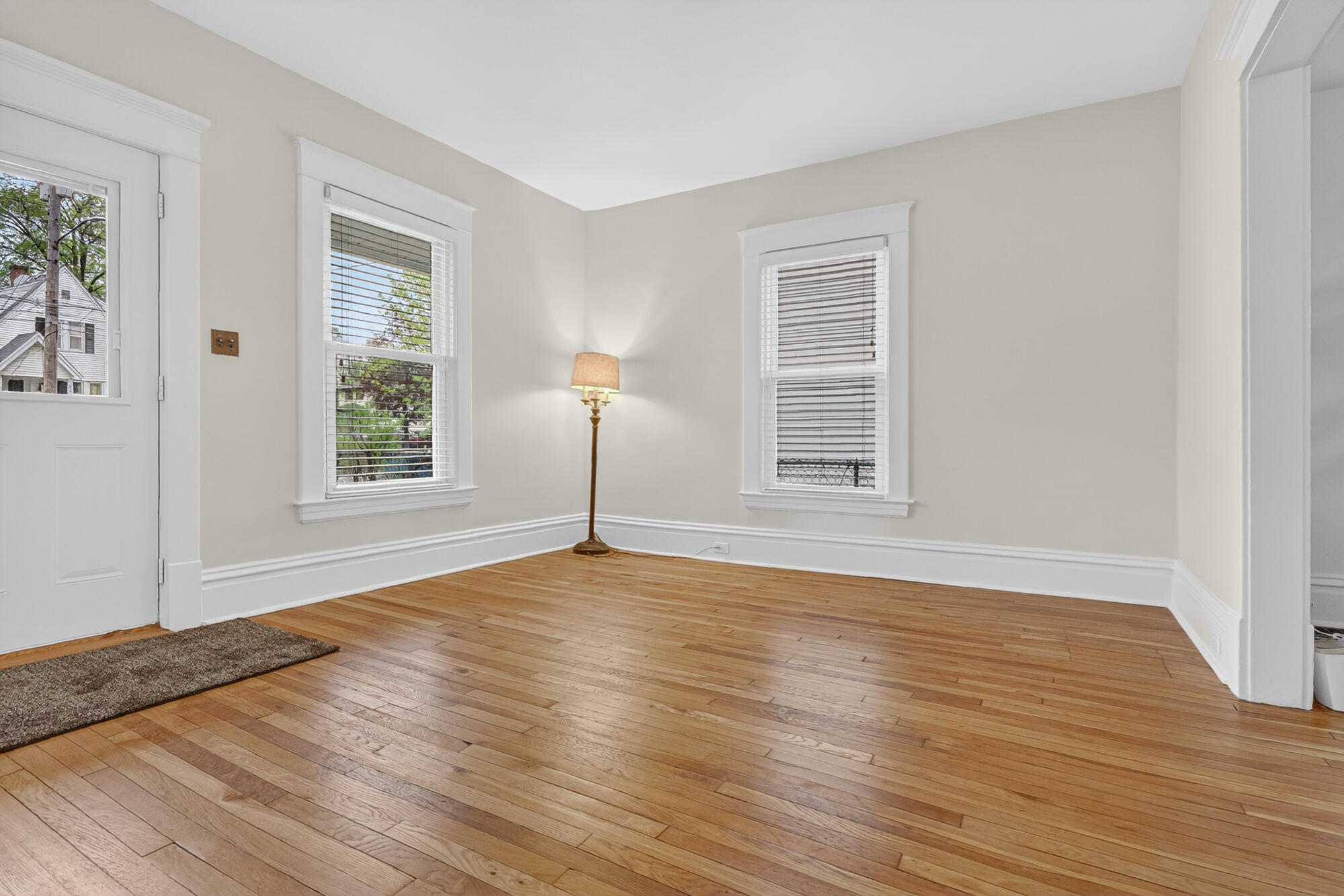 842 Hall Street SE Grand Rapids MI 49507