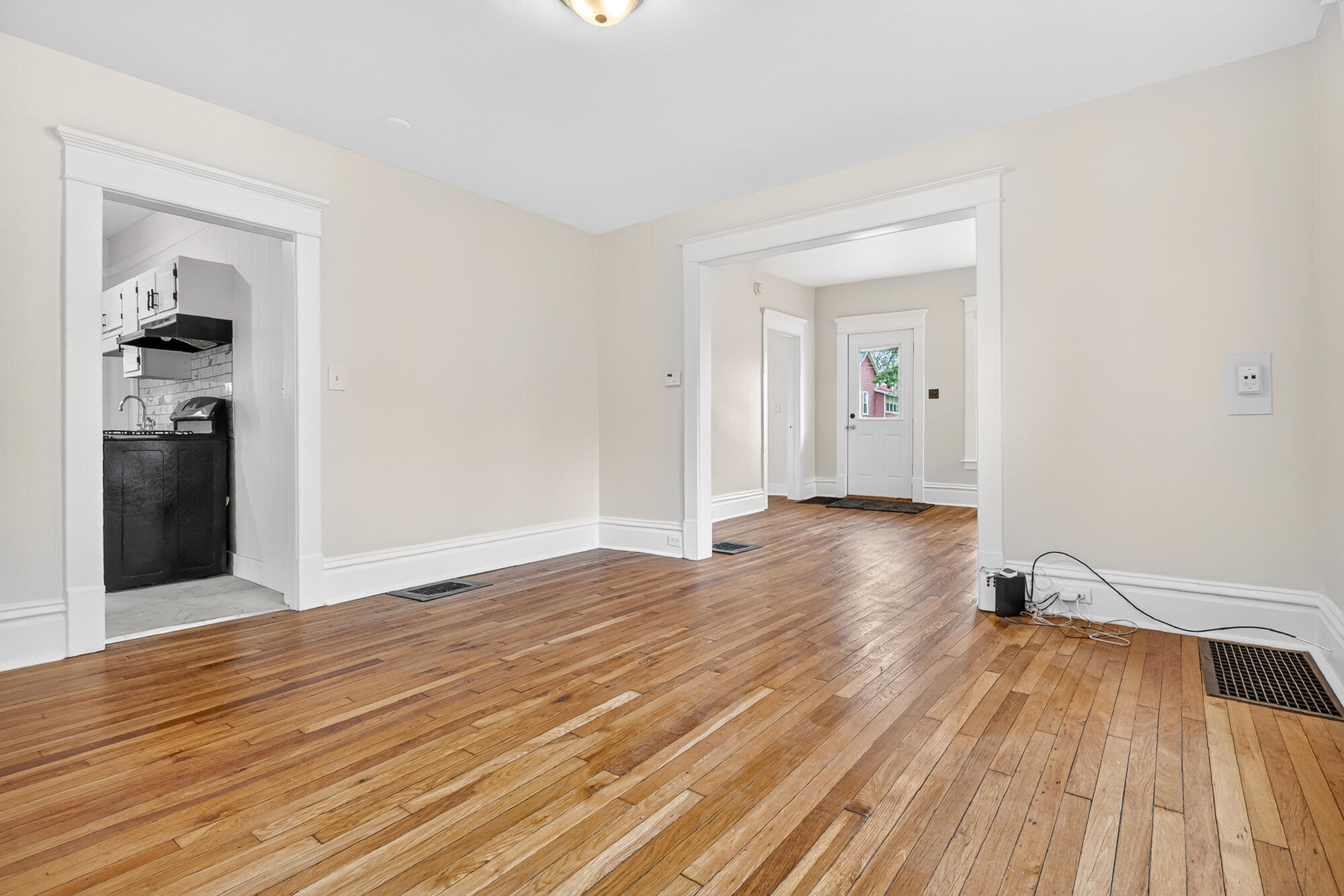 842 Hall Street SE Grand Rapids MI 49507