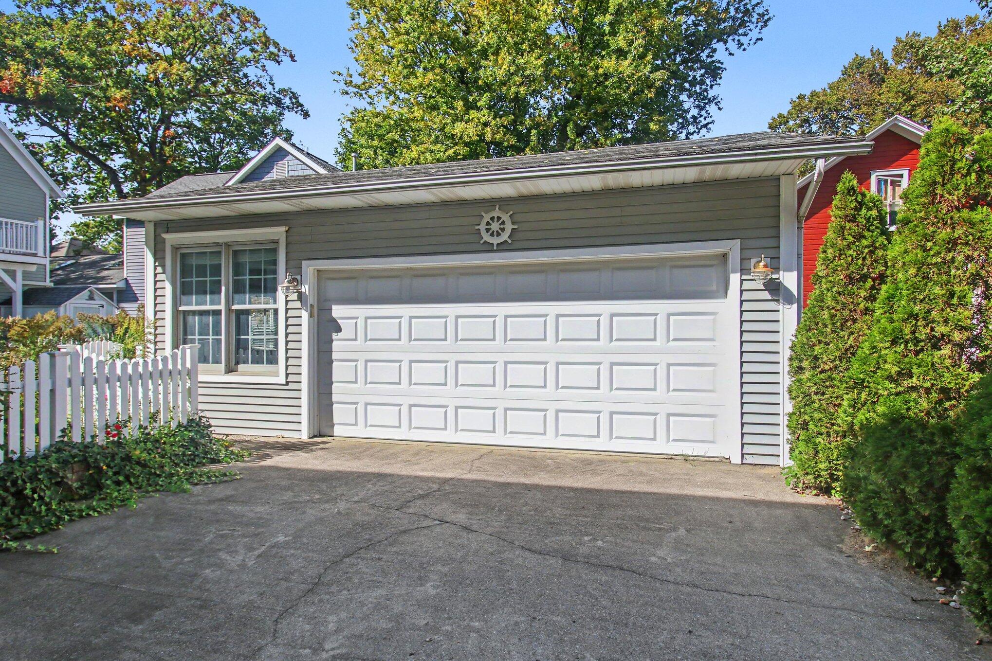 107 Park Avenue South Haven MI 49090