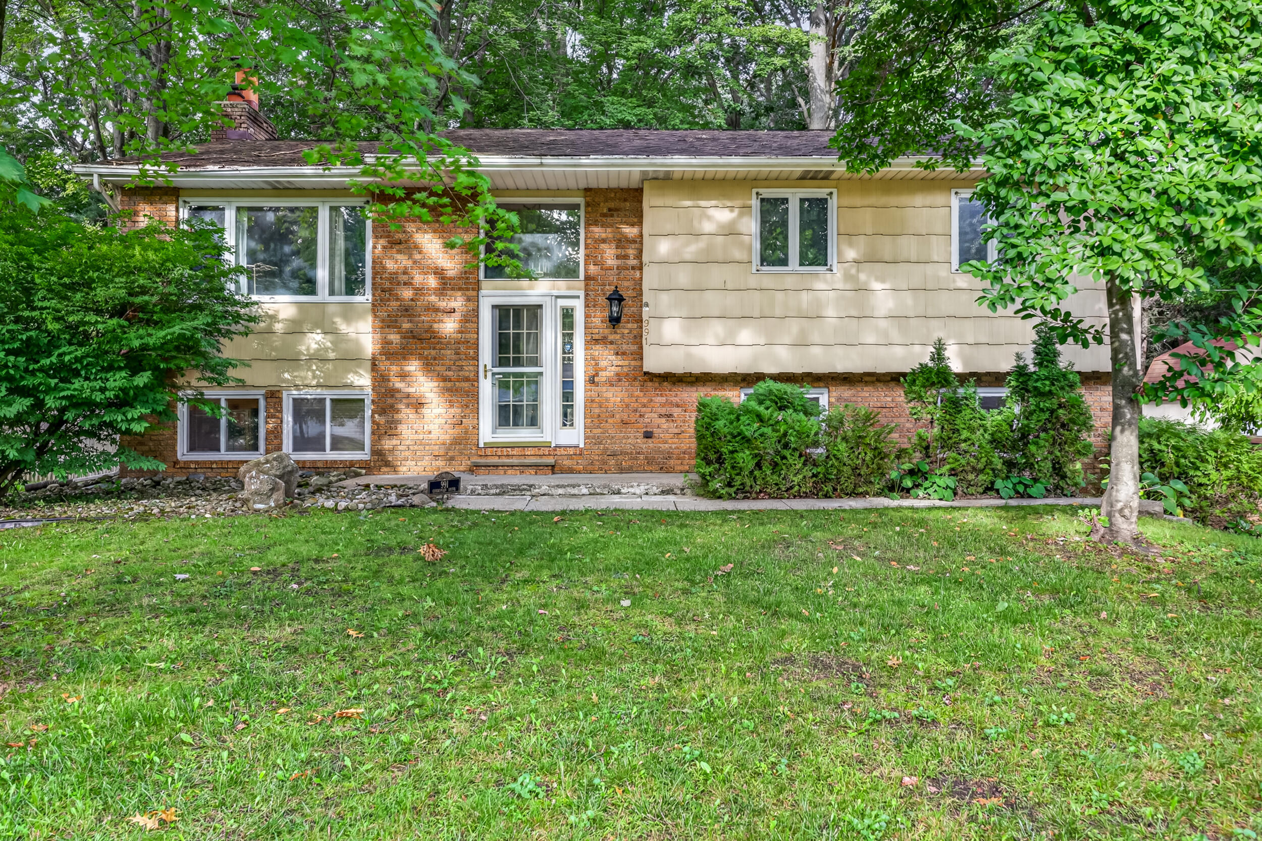 991 Cheboygan Drive Muskegon MI 49445