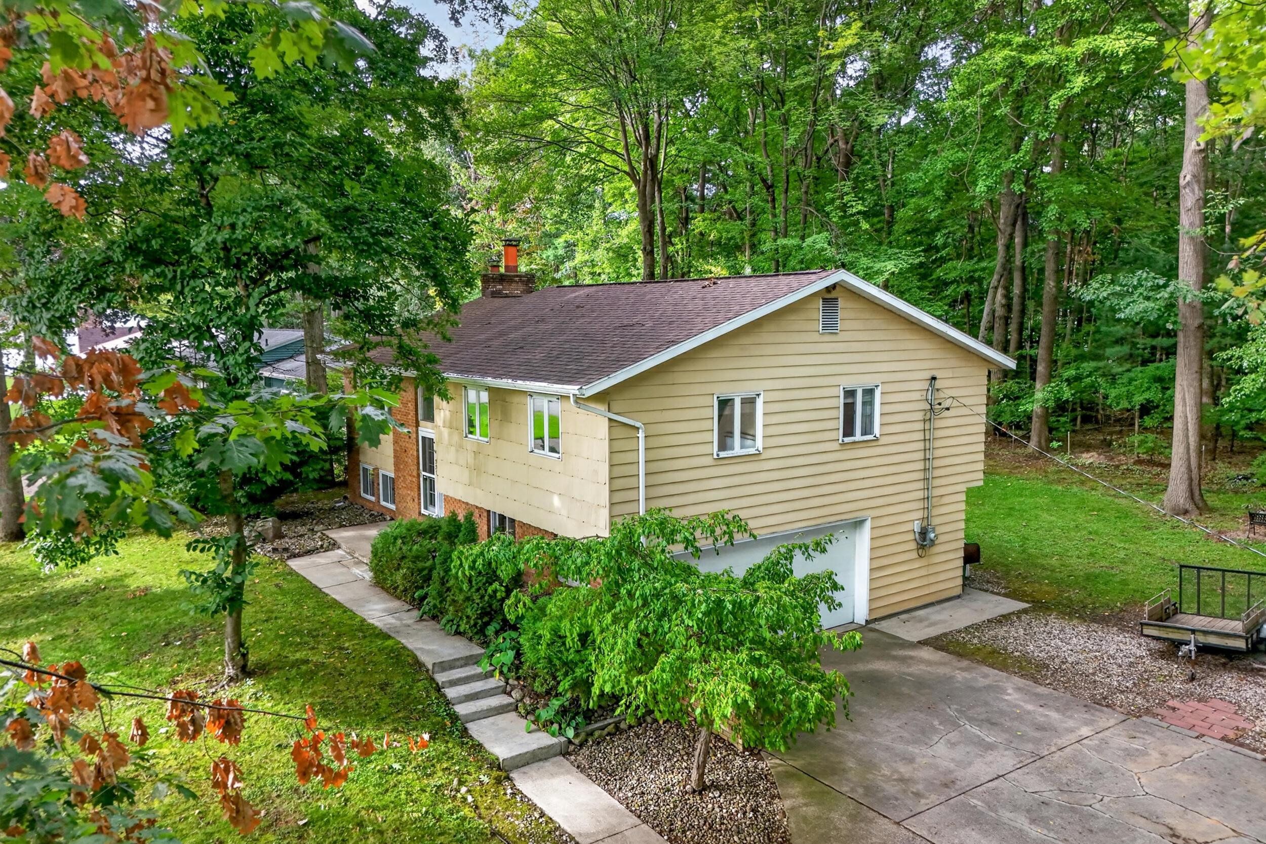 991 Cheboygan Drive Muskegon MI 49445