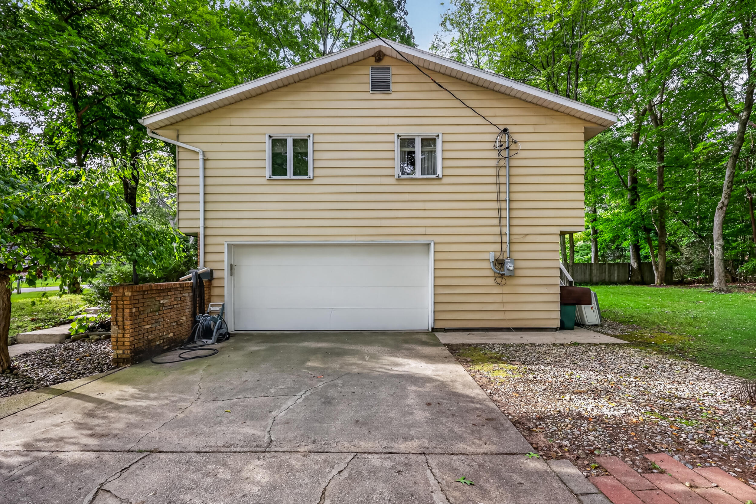 991 Cheboygan Drive Muskegon MI 49445