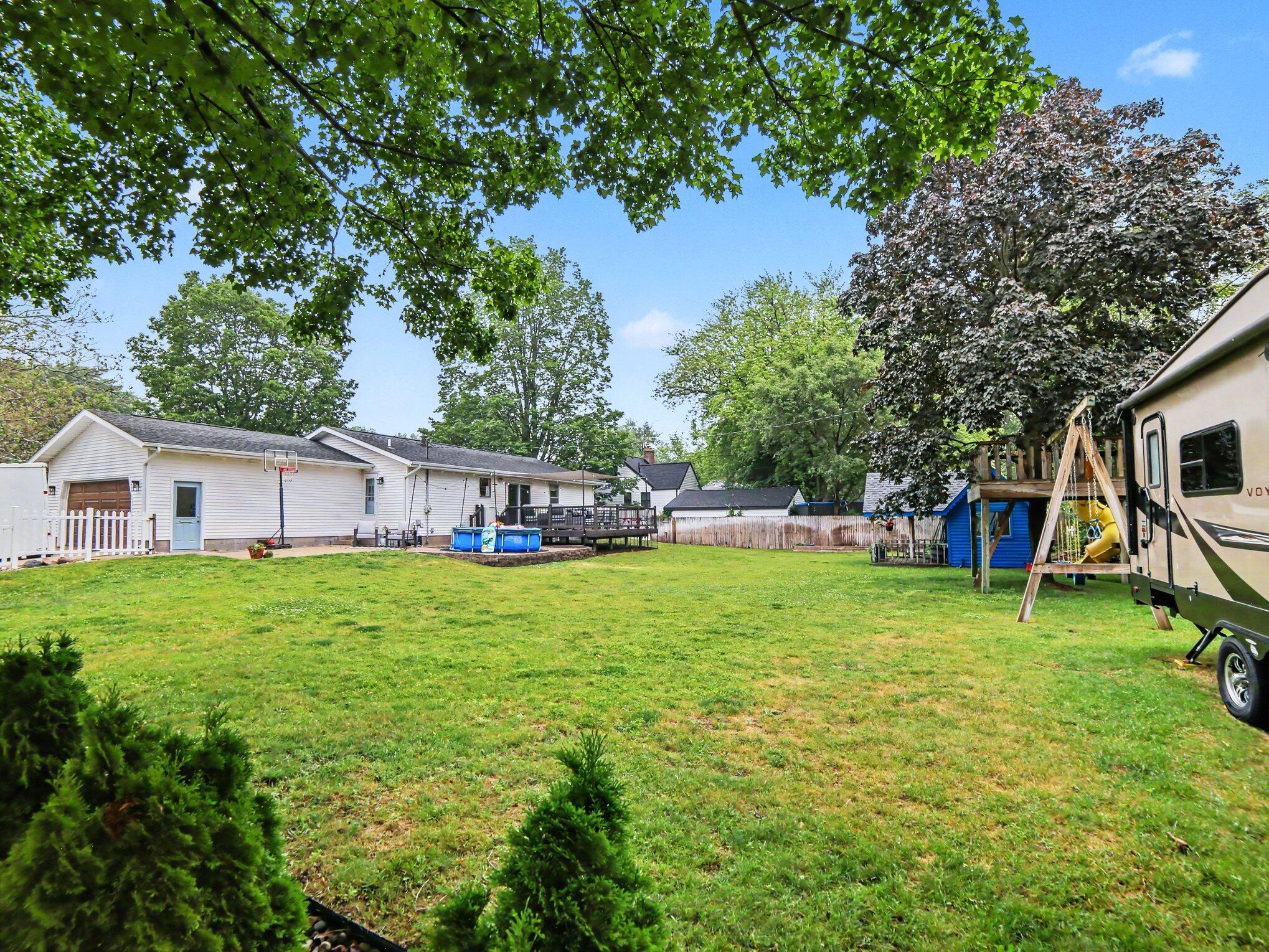 1202 Woodlawn Avenue Grand Haven MI 49417