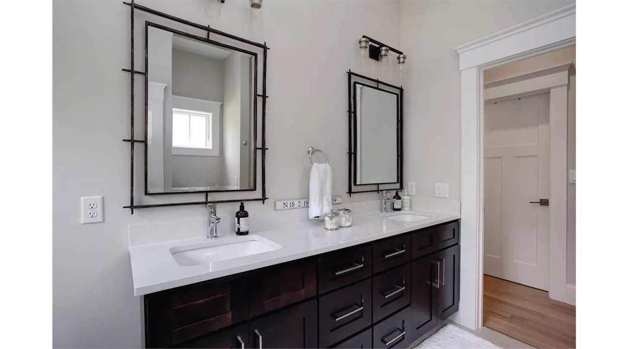 31864 Heritage Place Niles MI 49120