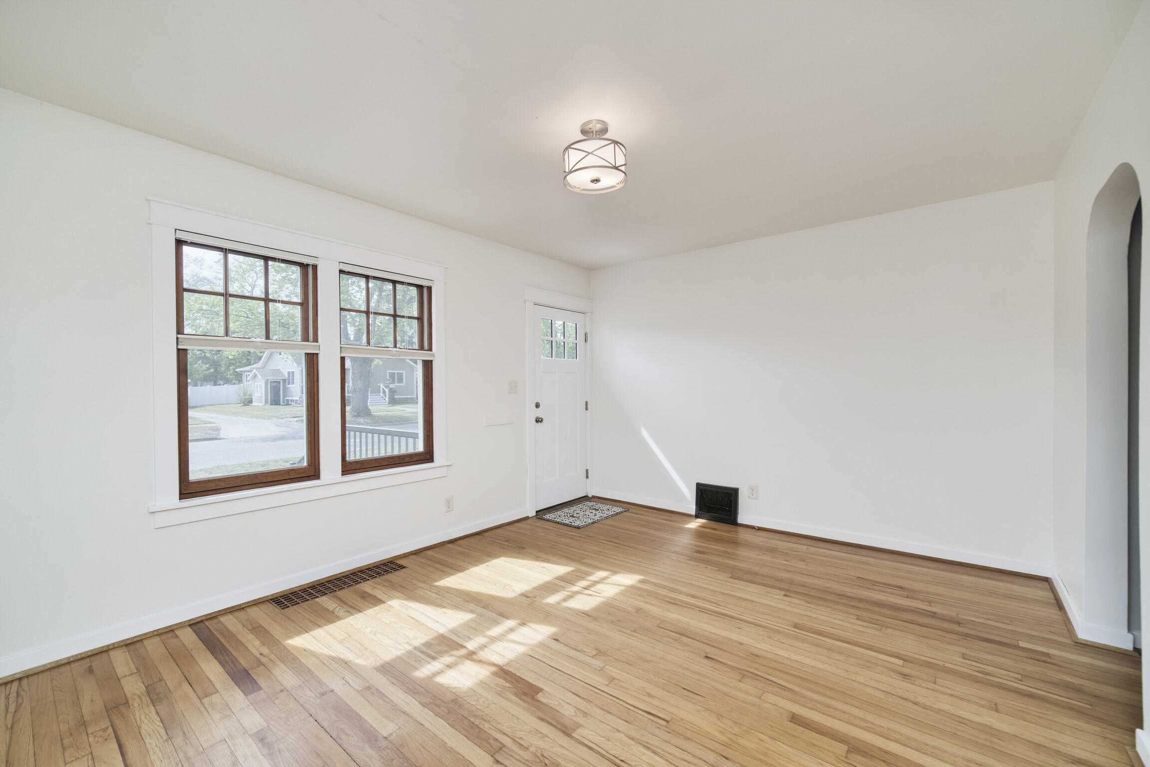 504 N Lewis Street Ludington MI 49431