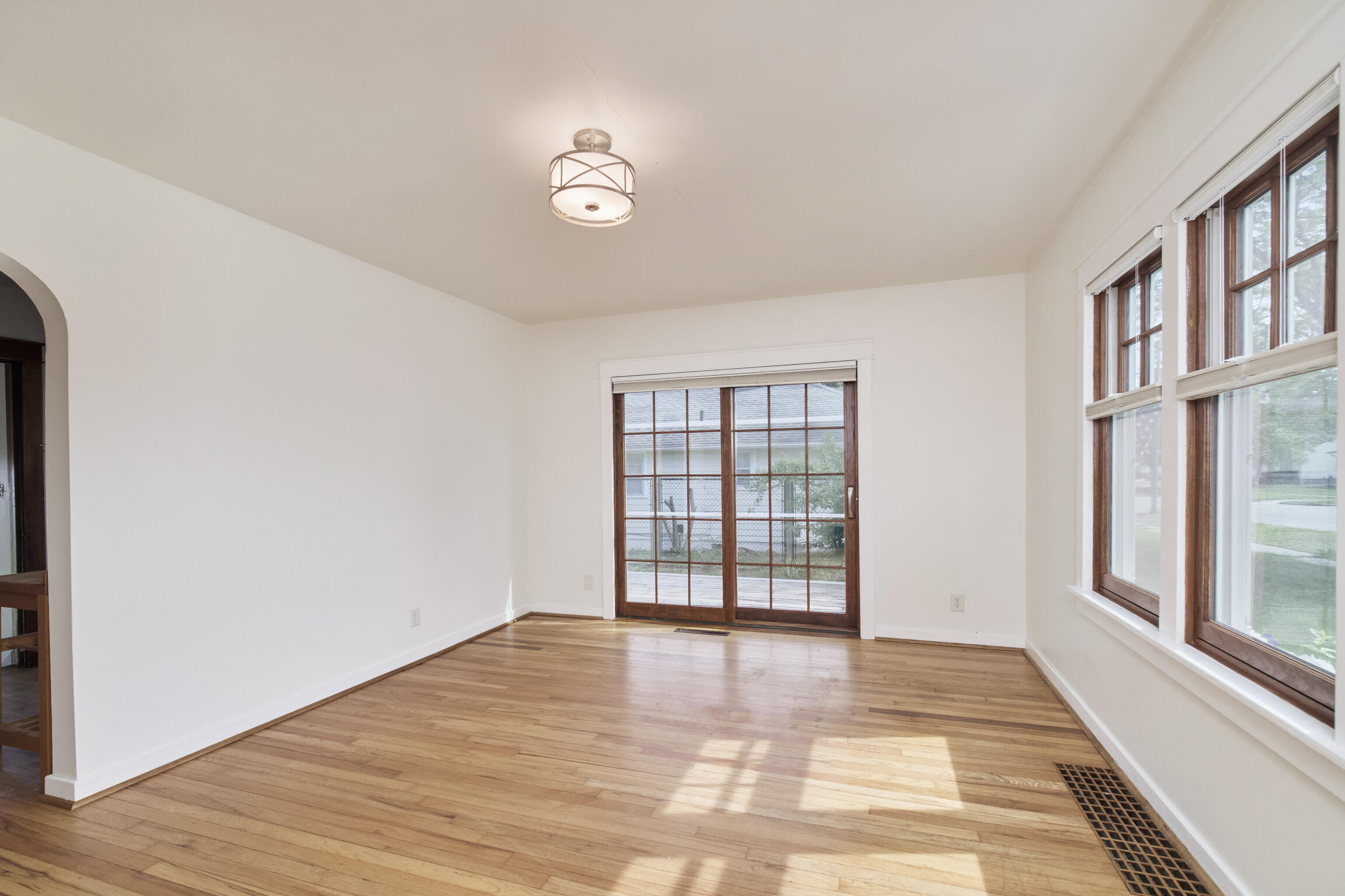 504 N Lewis Street Ludington MI 49431
