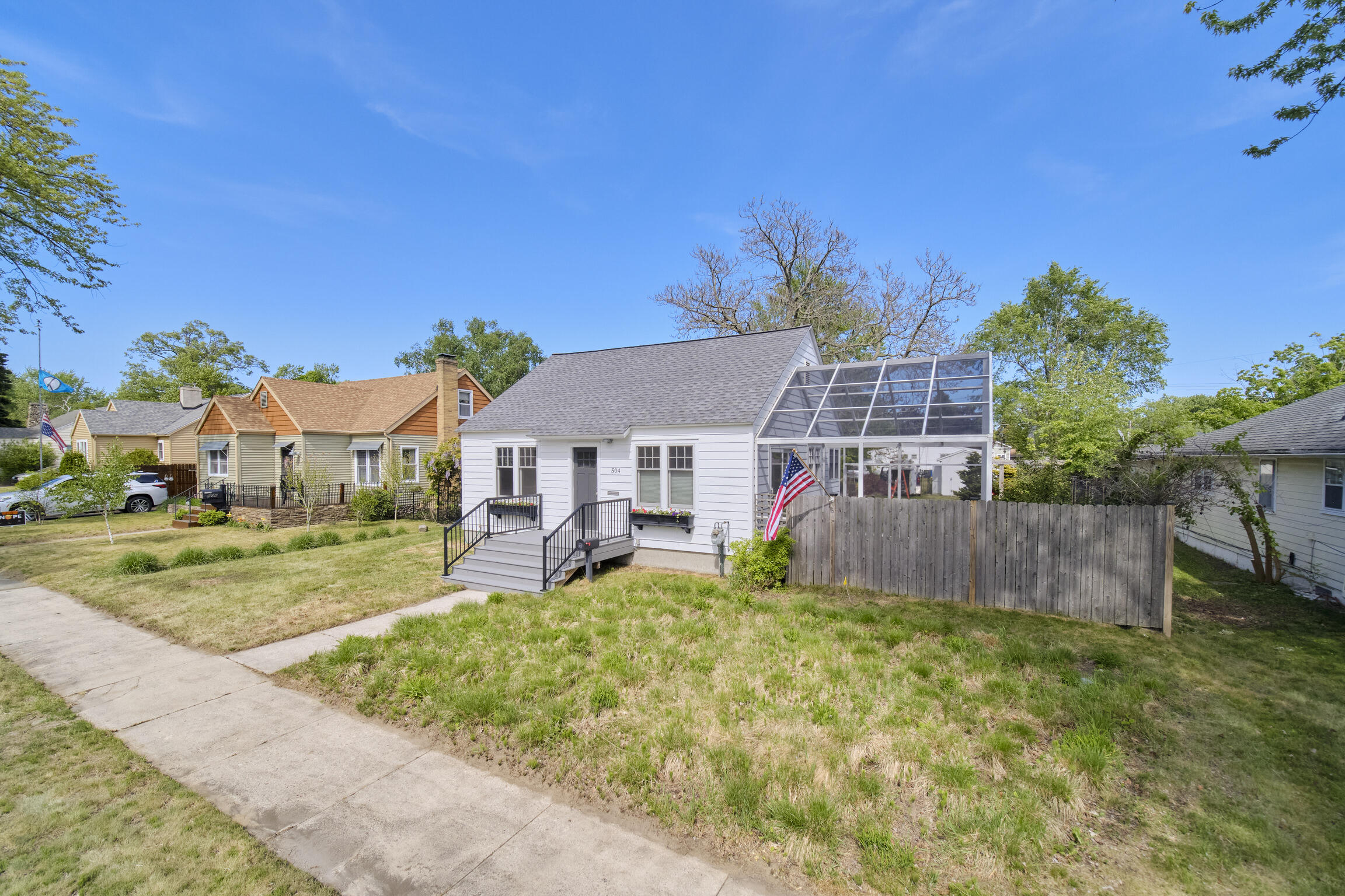 504 N Lewis Street Ludington MI 49431