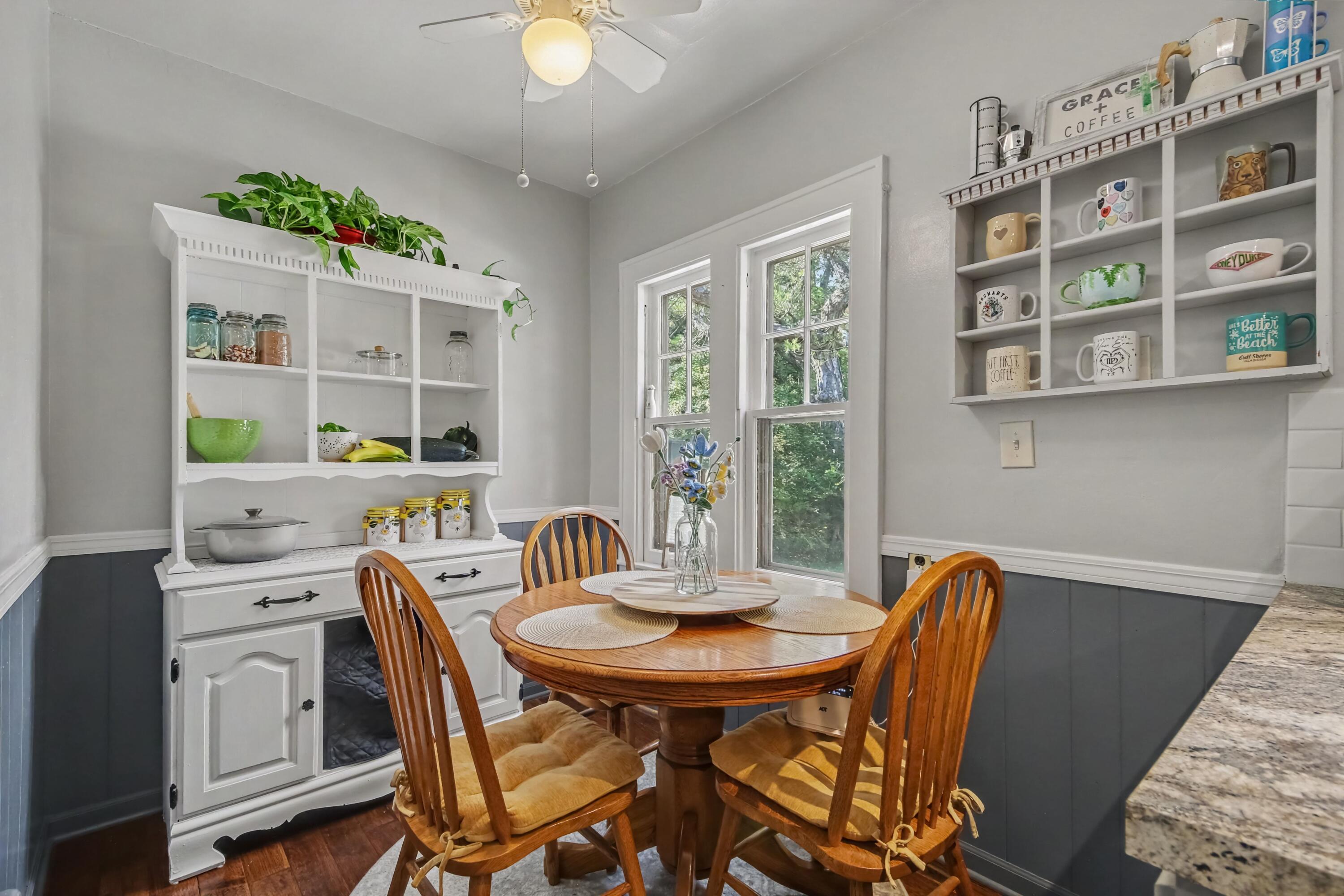 1214 Oakleigh Avenue NW Grand Rapids MI 49504