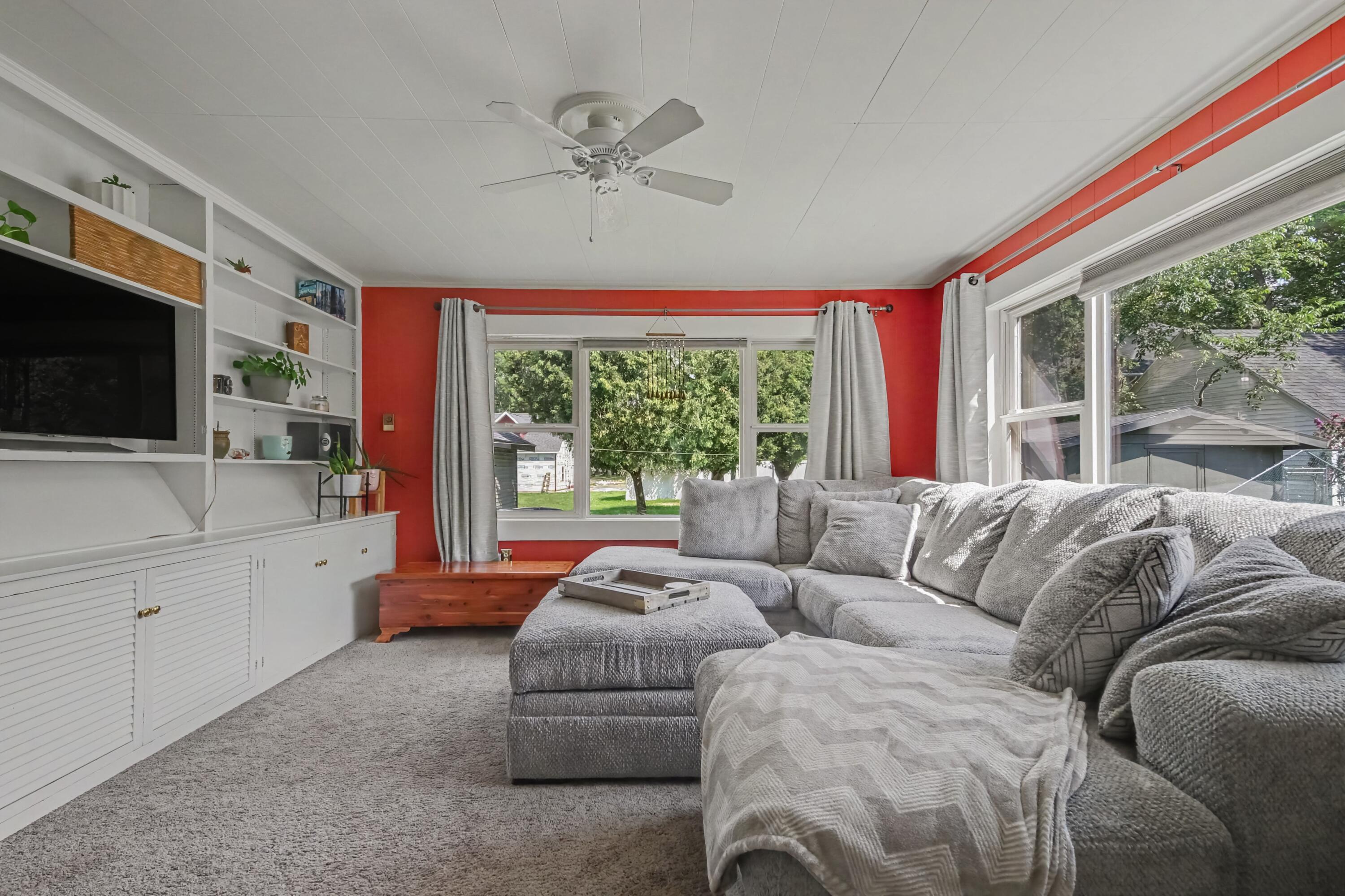 1214 Oakleigh Avenue NW Grand Rapids MI 49504