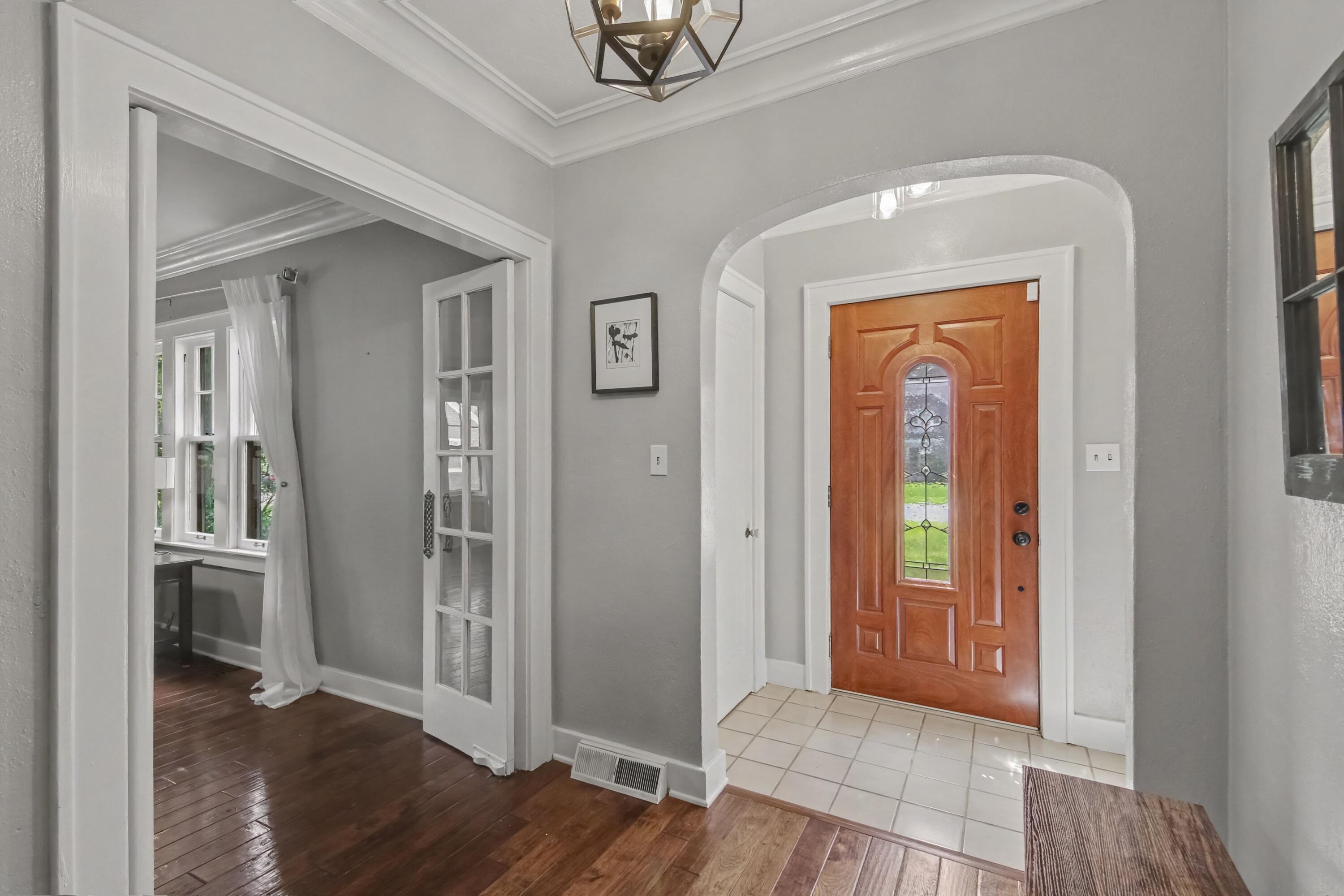 1214 Oakleigh Avenue NW Grand Rapids MI 49504