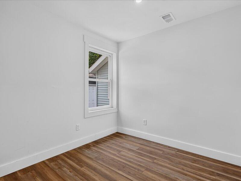 477 Orchard Avenue Muskegon MI 49442