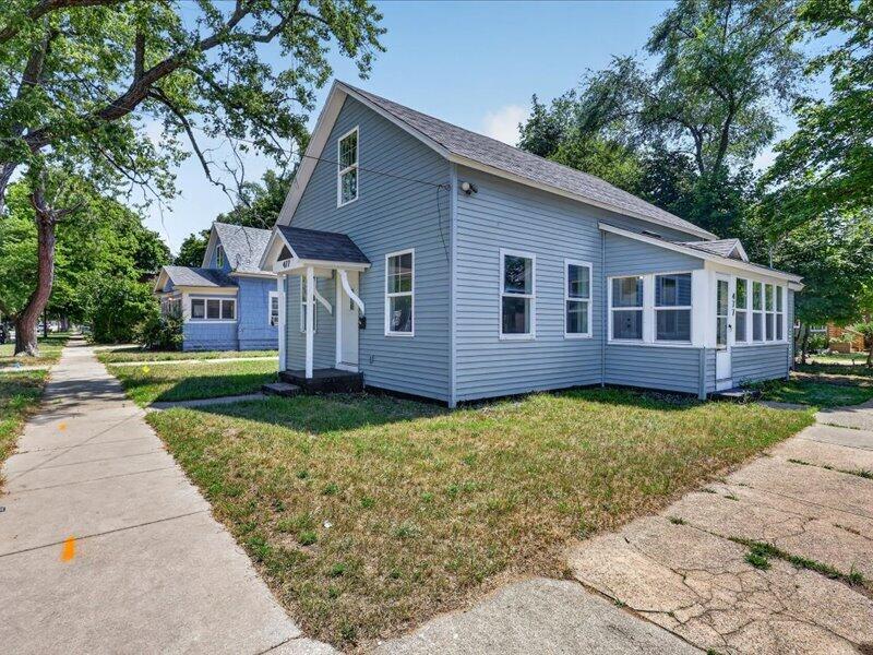 477 Orchard Avenue Muskegon MI 49442