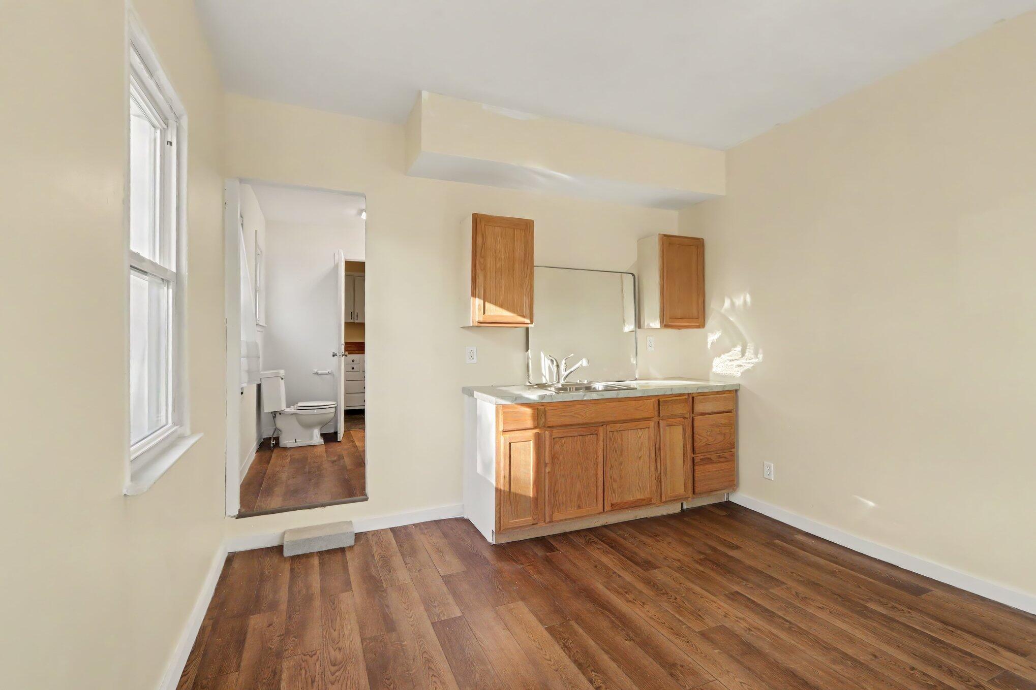 424 W Cork Street Kalamazoo MI 49001