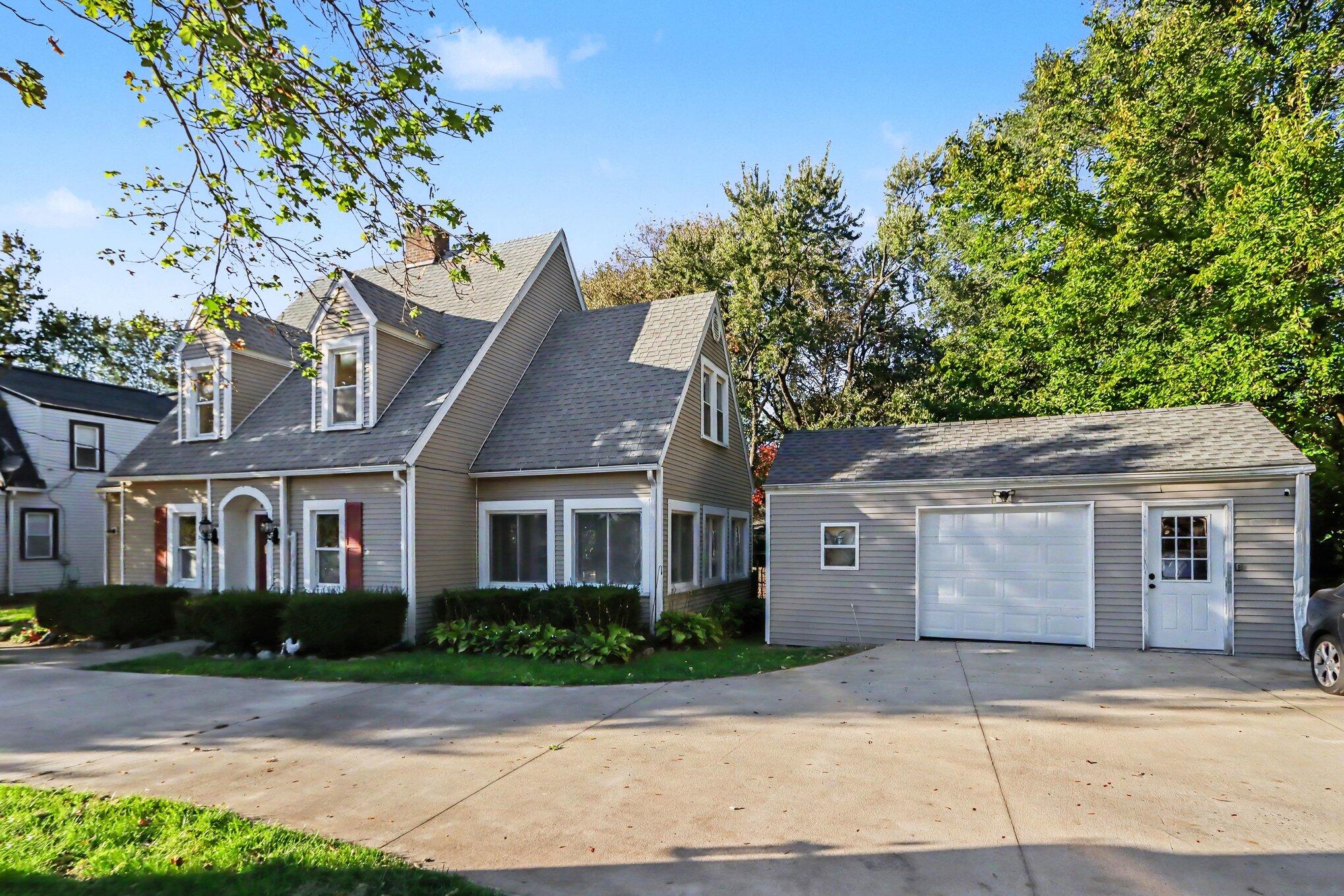 424 W Cork Street Kalamazoo MI 49001